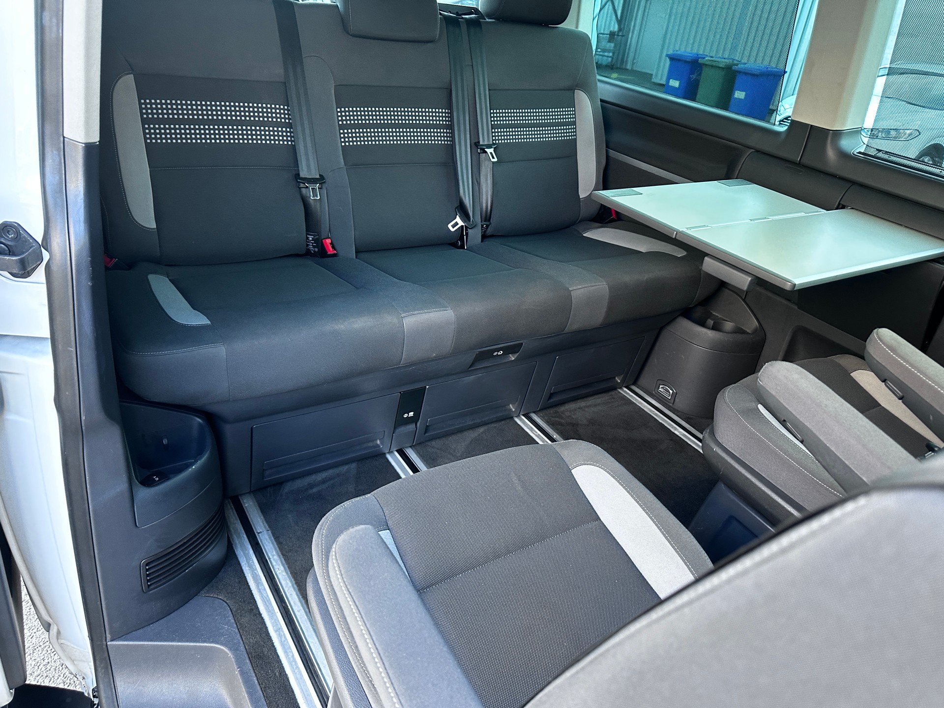 VW T5 Multivan 2.0 TDI CR Family Life DSG-image-11