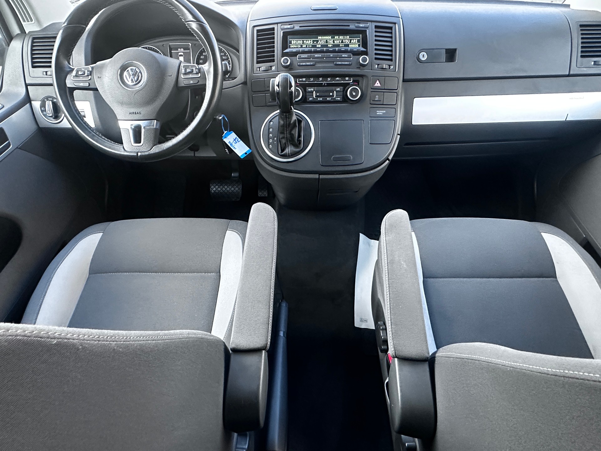 VW T5 Multivan 2.0 TDI CR Family Life DSG-image-13