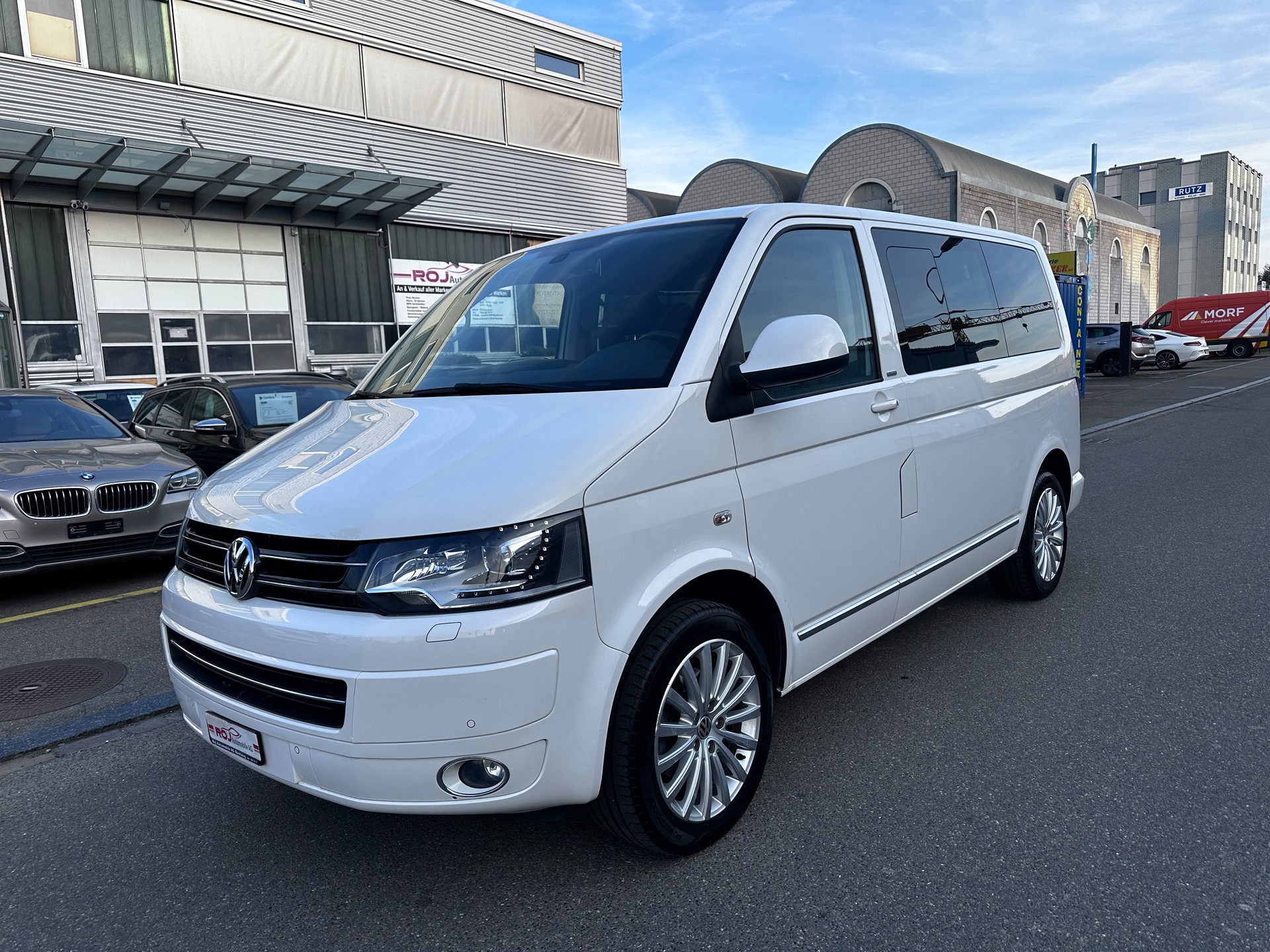 VW T5 Multivan 2.0 TDI CR Family Life DSG-image-1