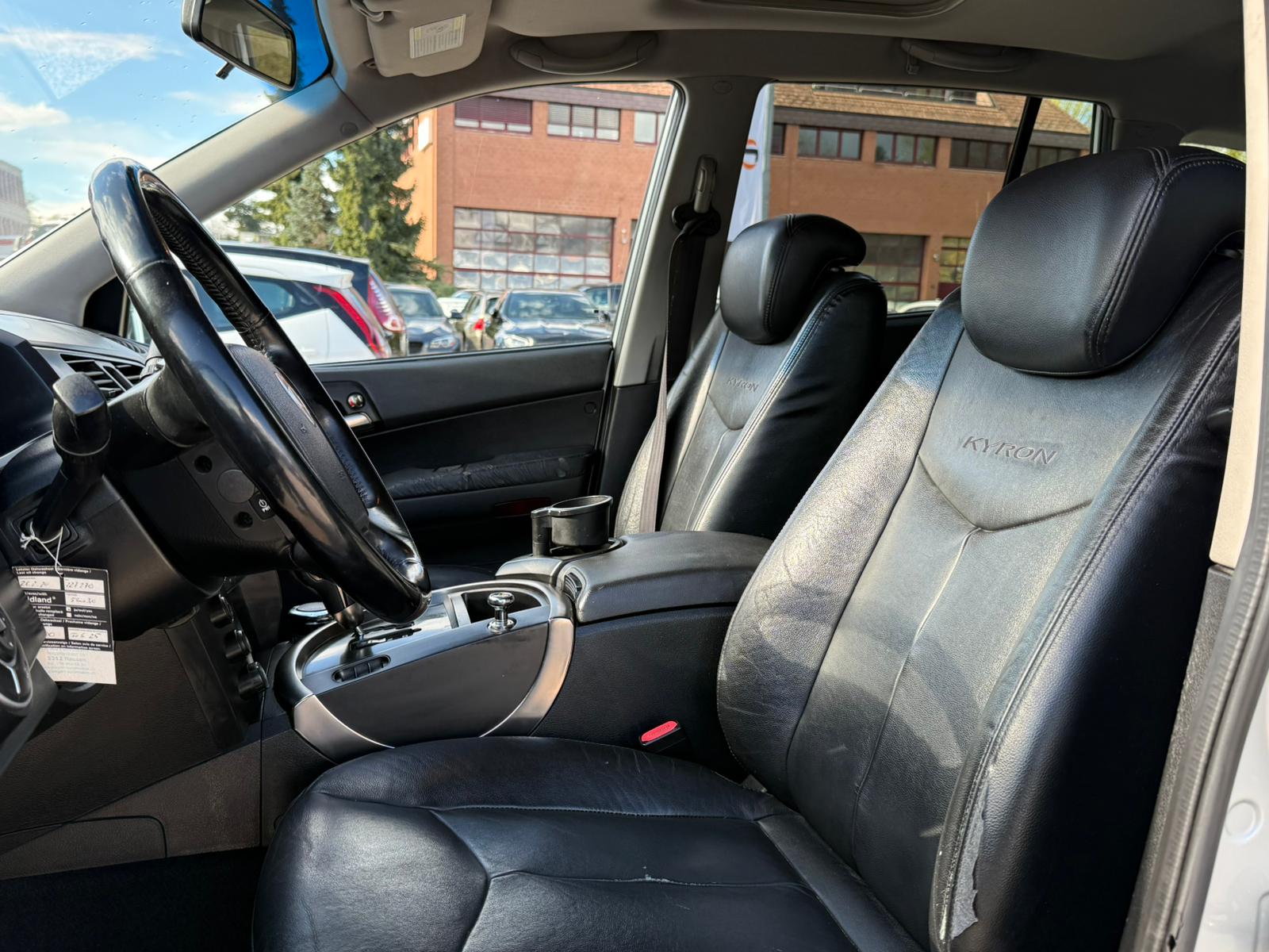 KGM-SsangYong Kyron 270 Xdi 4WD Comfort Automatic-image-10