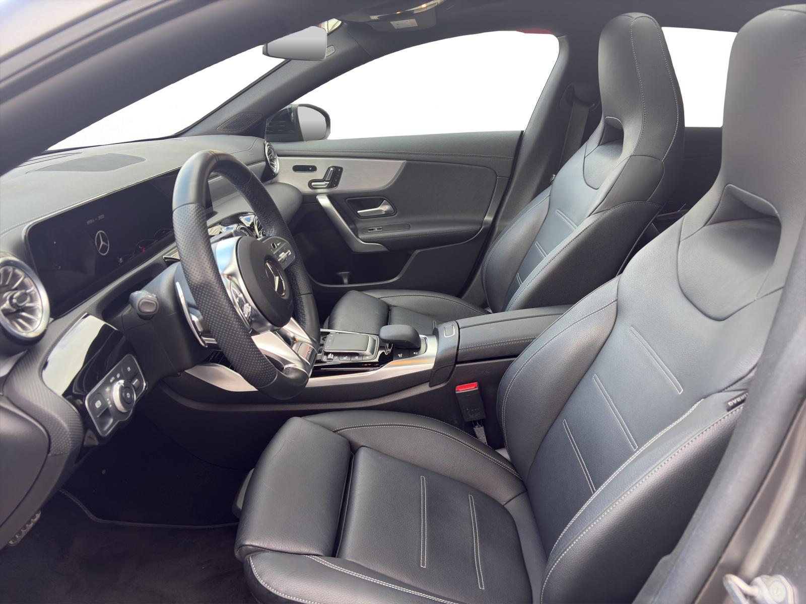 MERCEDES-BENZ CLA 35 AMG 4matic Shooting Brake-image-9