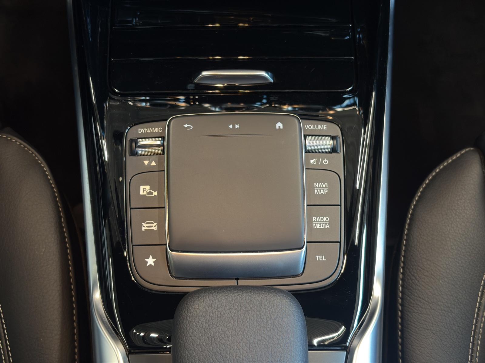 MERCEDES-BENZ CLA 35 AMG 4matic Shooting Brake-image-17