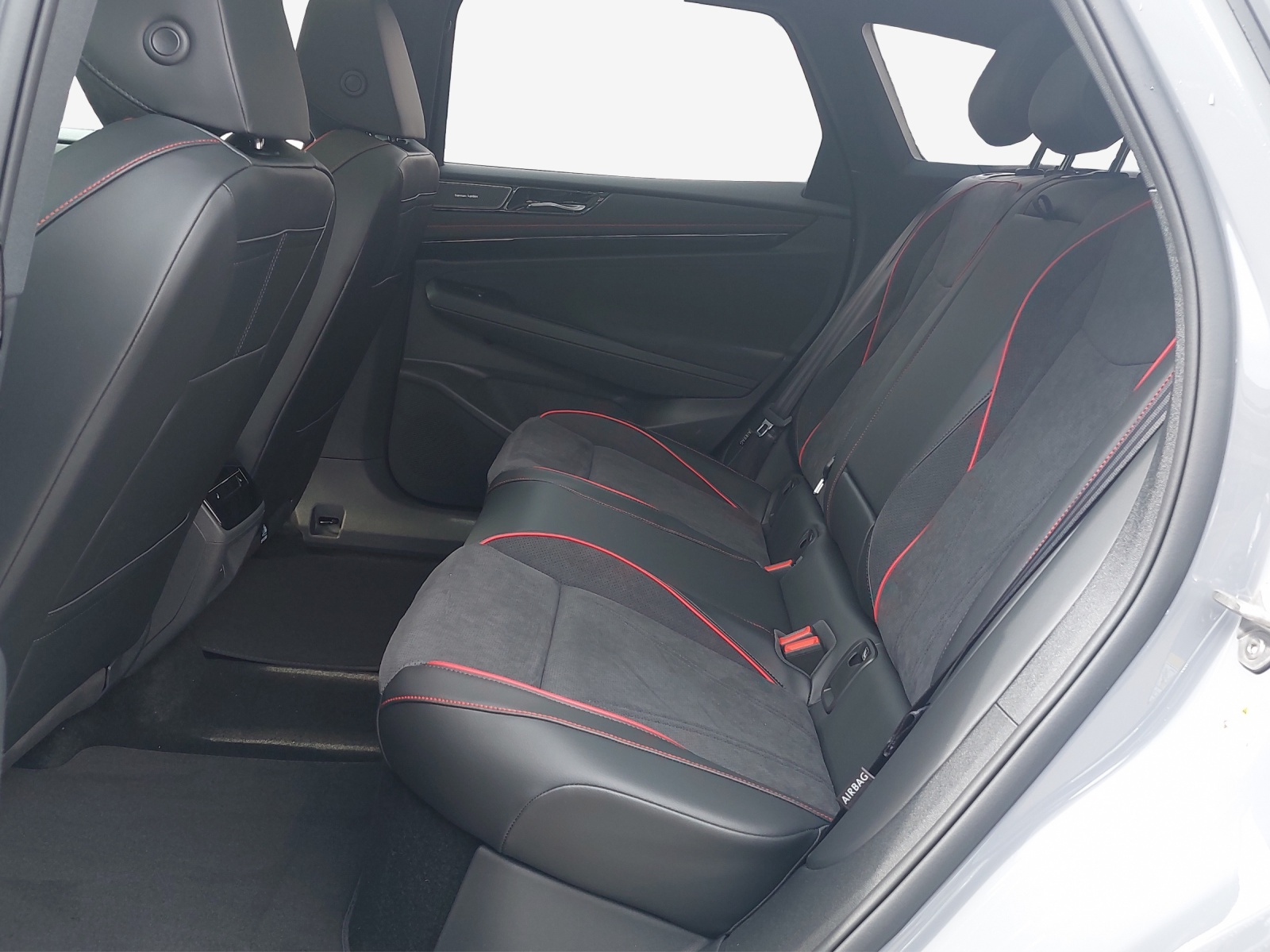 VW ID.7 Tourer GTX 86 kWh GTX 4 Motion-image-11
