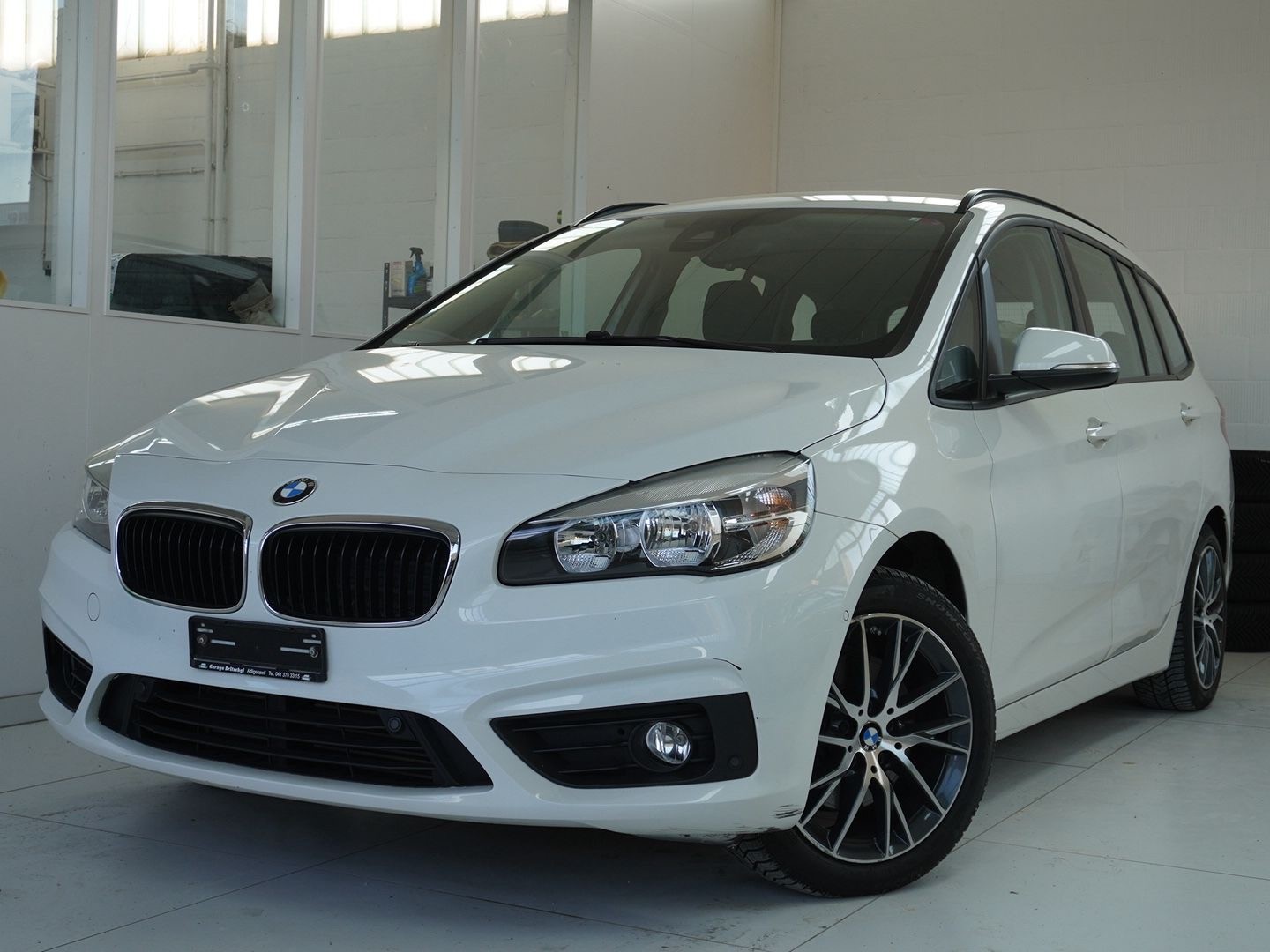 BMW 218d Gran Tourer Steptronic-image-0