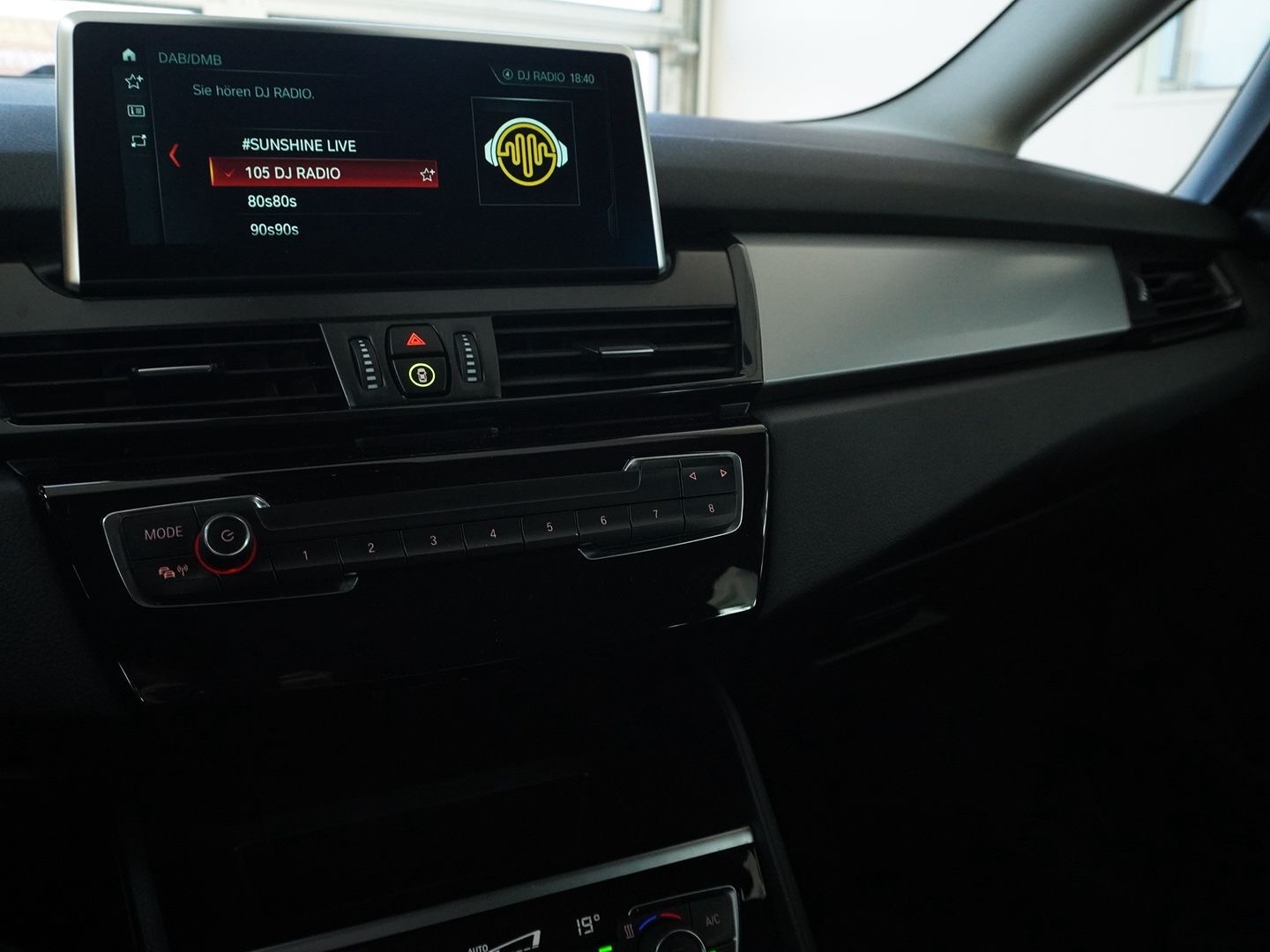 BMW 218d Gran Tourer Steptronic-image-7
