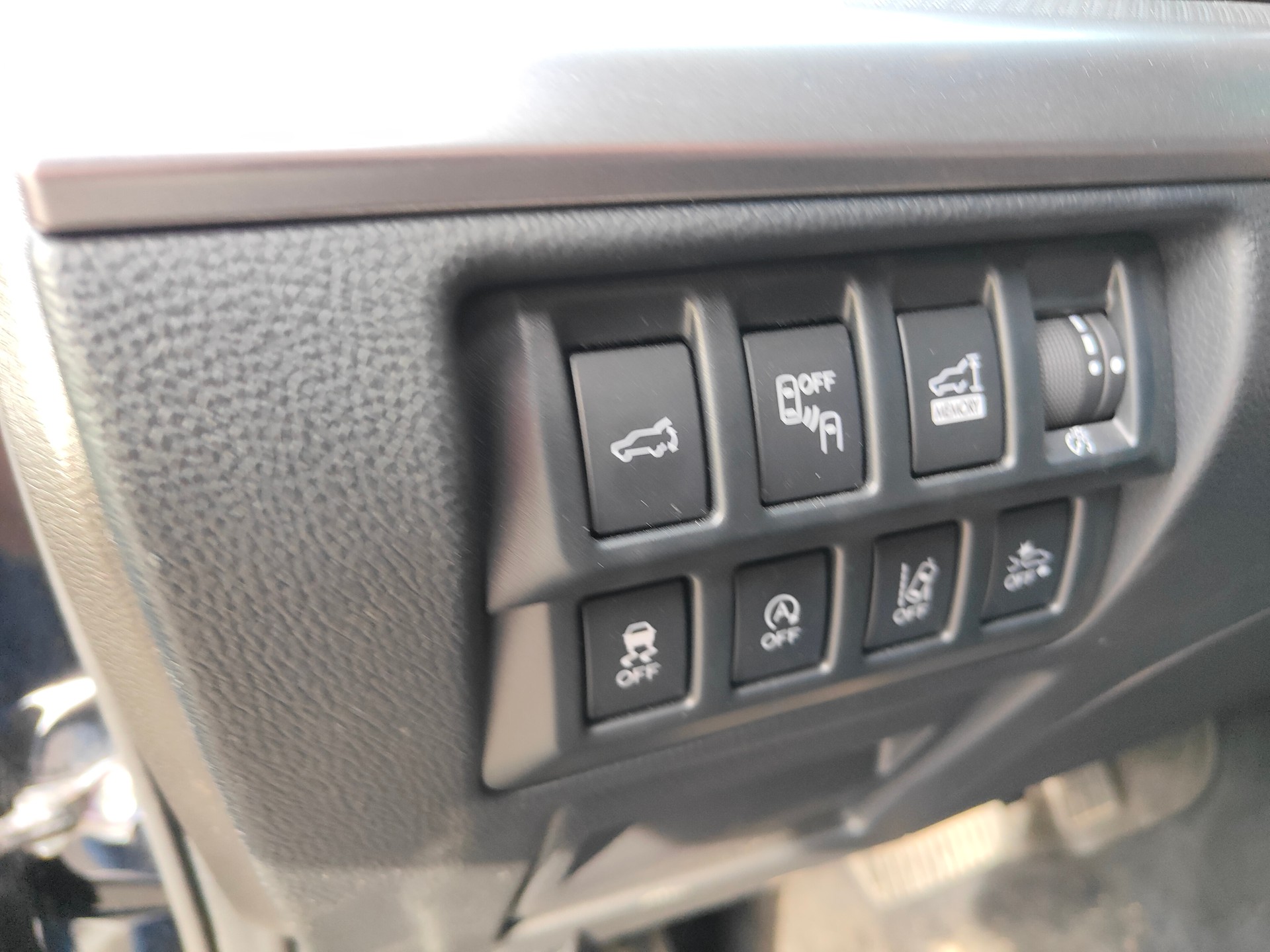 SUBARU Outback 2.5i Swiss Plus AWD Lineartronic-image-14