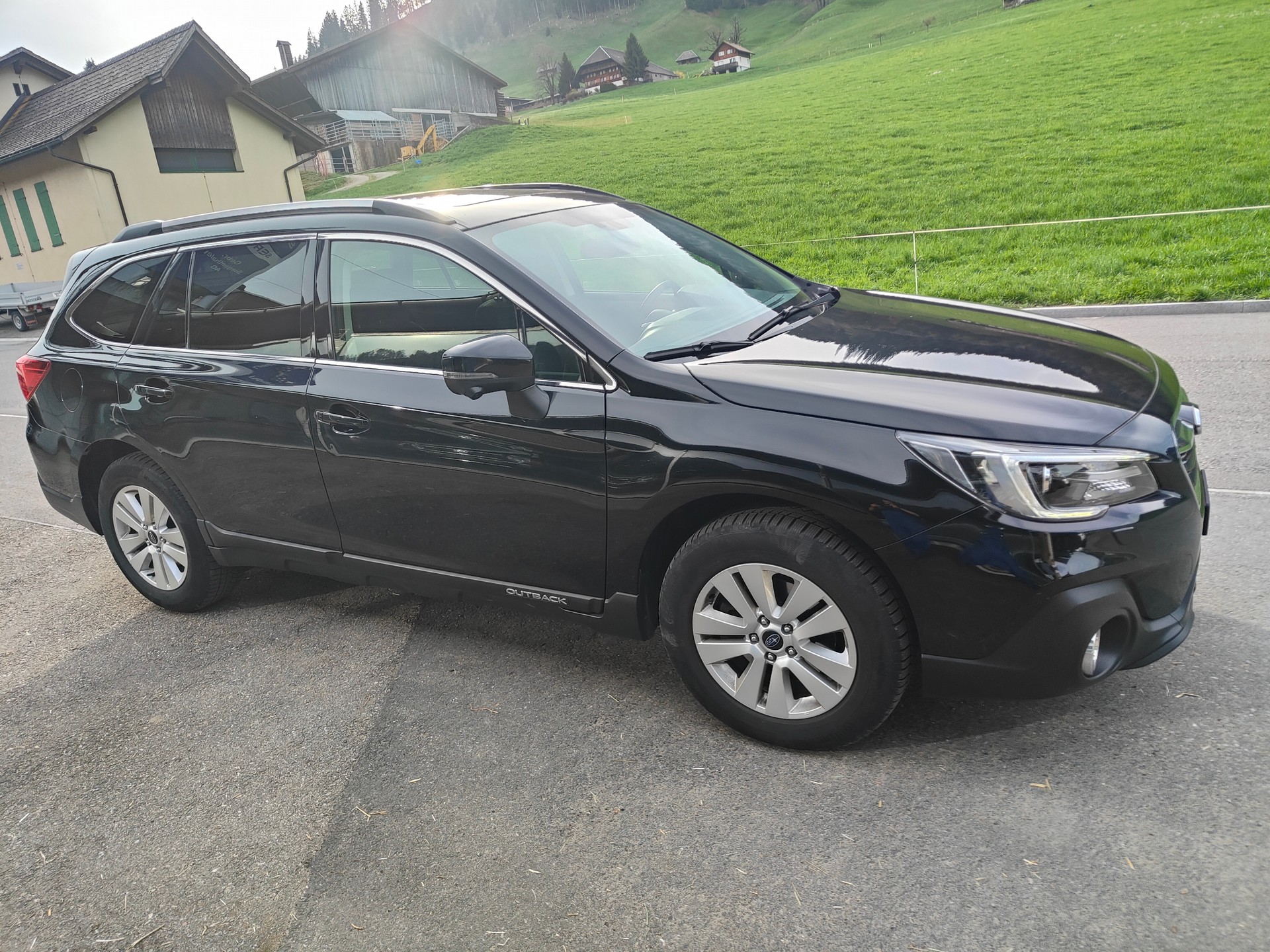 SUBARU Outback 2.5i Swiss Plus AWD Lineartronic-image-1