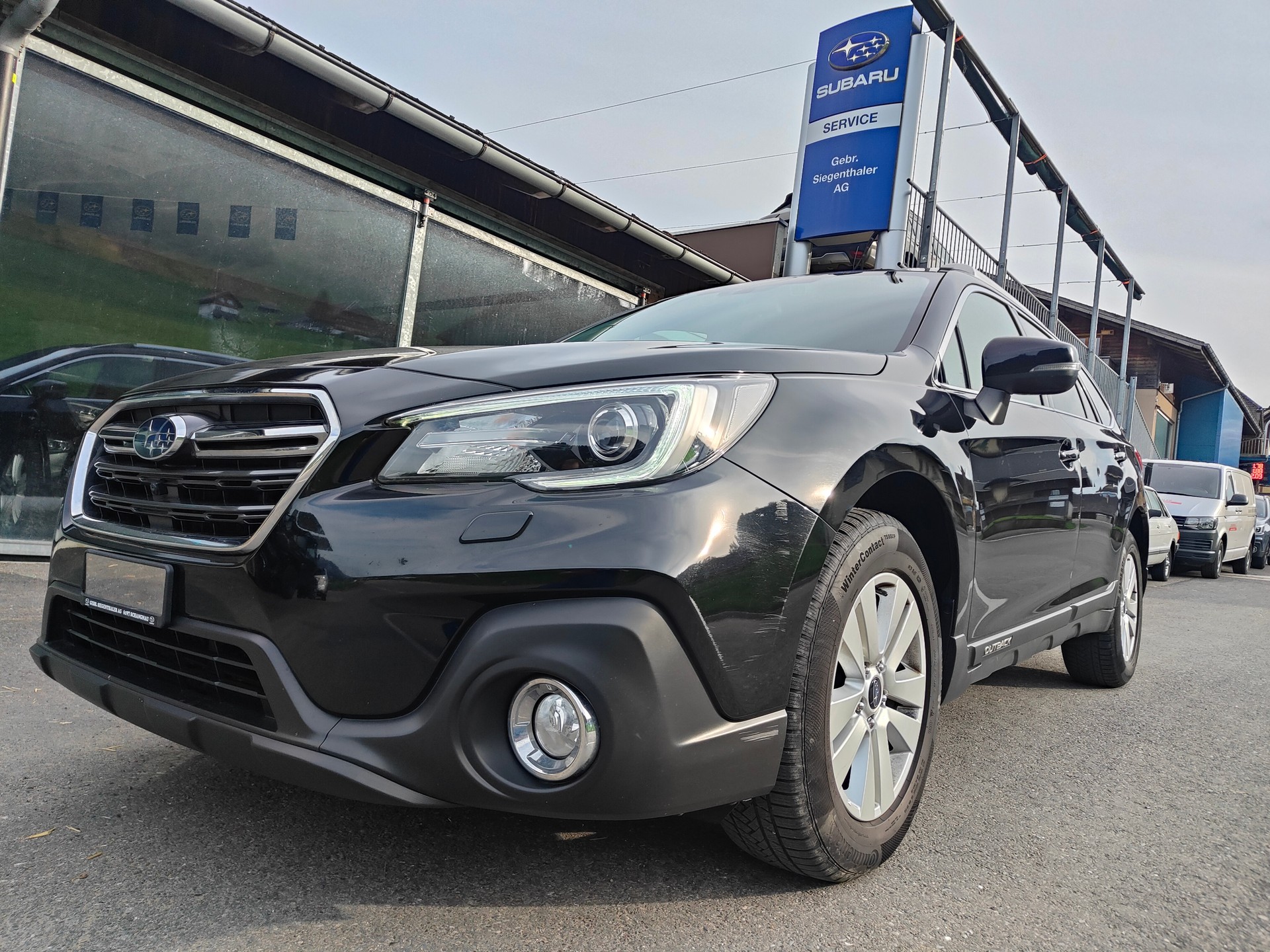 SUBARU Outback 2.5i Swiss Plus AWD Lineartronic-image-2