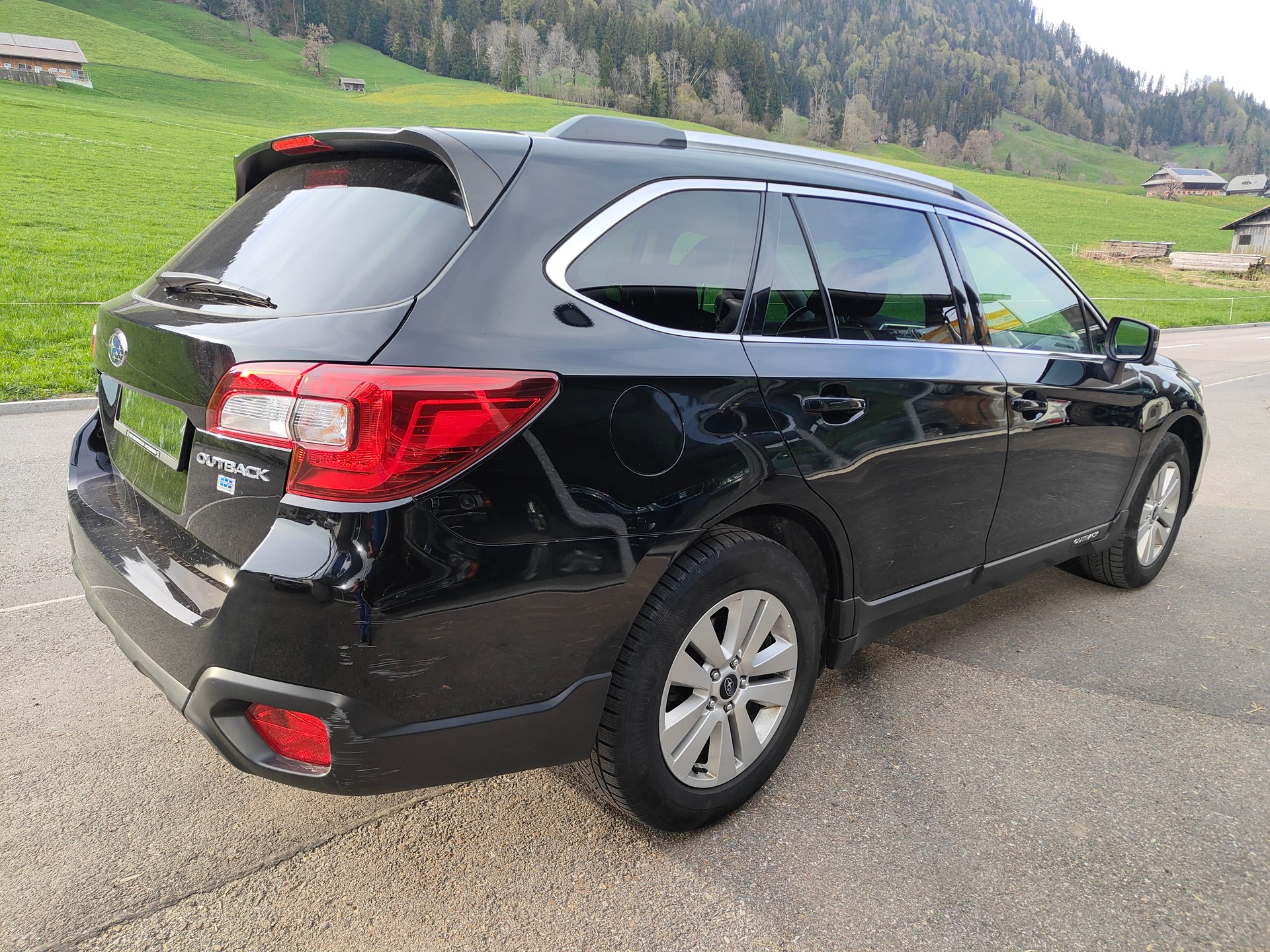 SUBARU Outback 2.5i Swiss Plus AWD Lineartronic-image-6