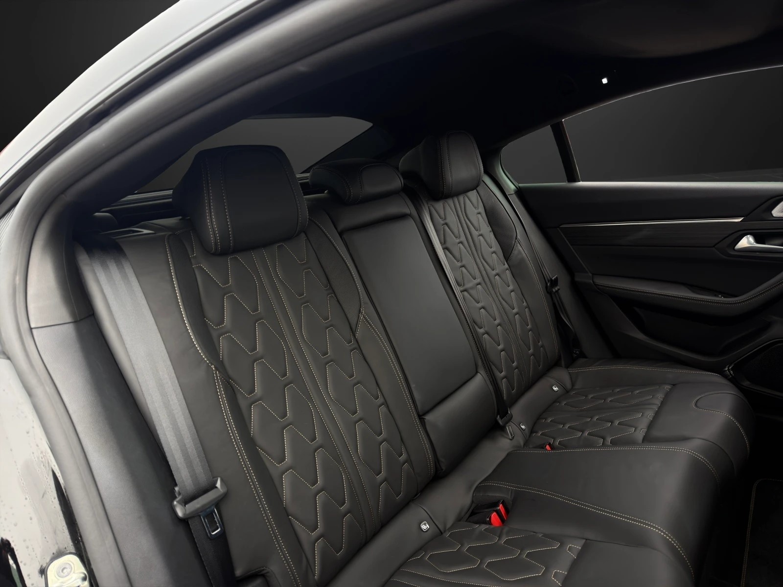 PEUGEOT 508 1.6 PHEV GT EAT8-image-14