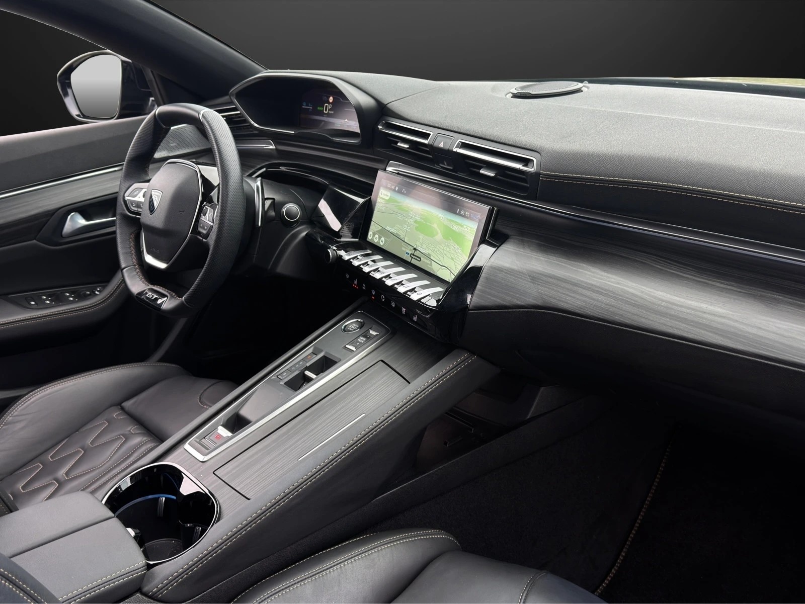 PEUGEOT 508 1.6 PHEV GT EAT8-image-9