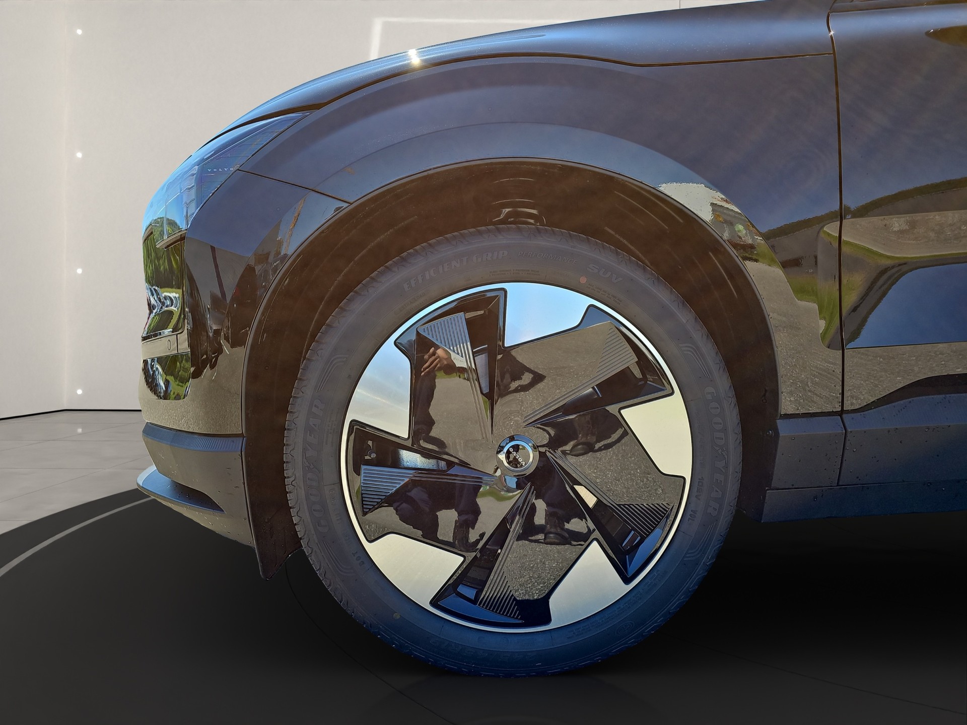 VOLVO EX30 E60 Plus-image-4