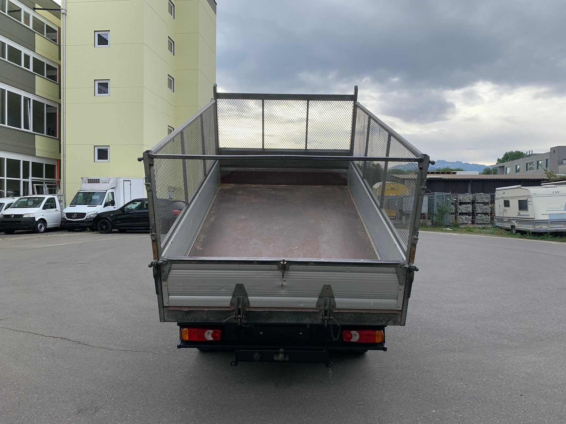 NISSAN kipper-image-2