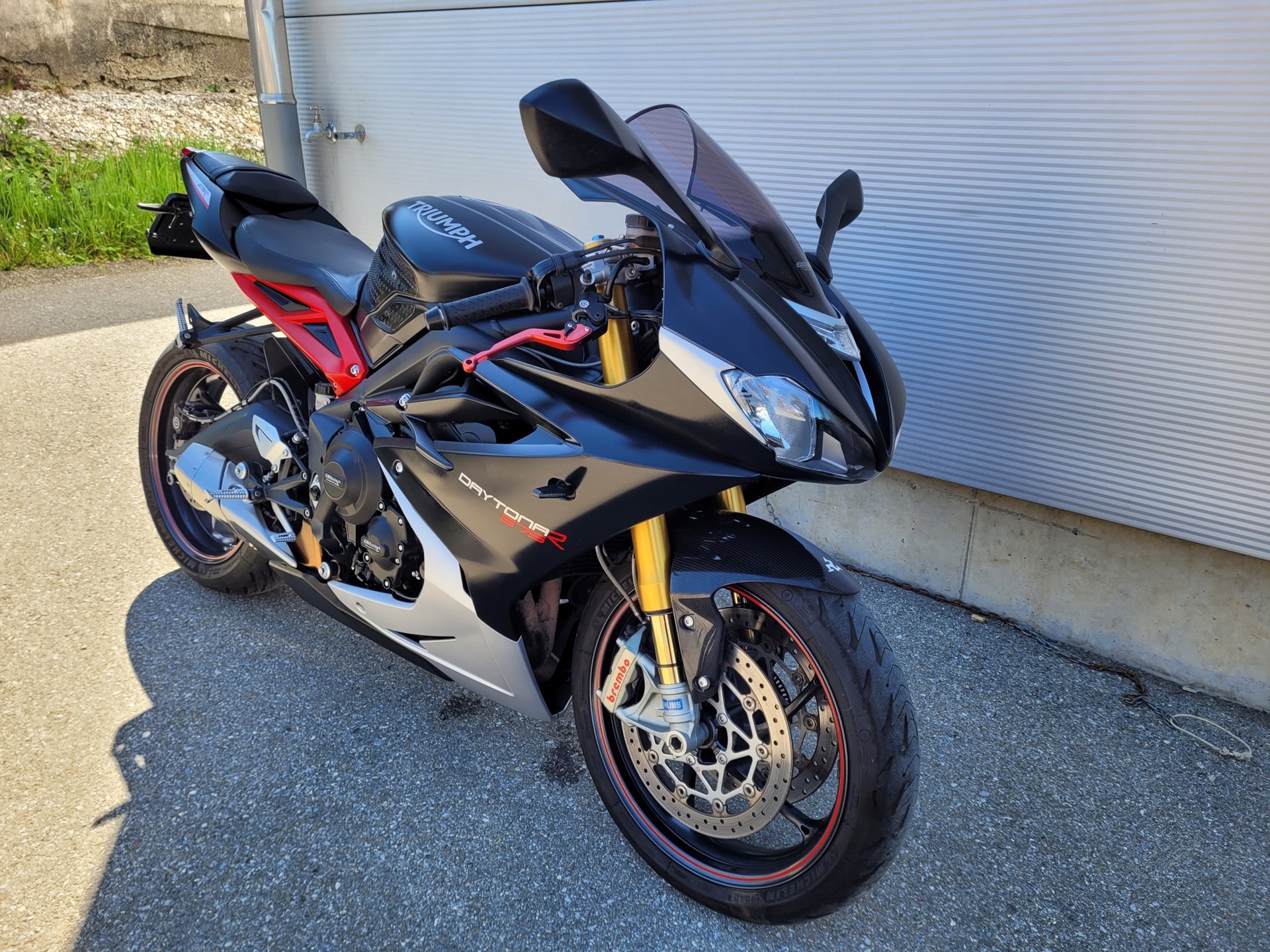 TRIUMPH Daytona 675 R ABS-showroom-element-2