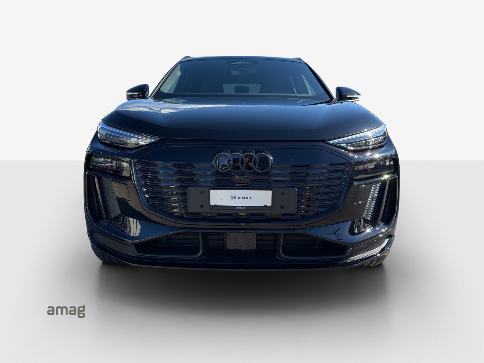 AUDI Q6 e-tron quattro-image-8