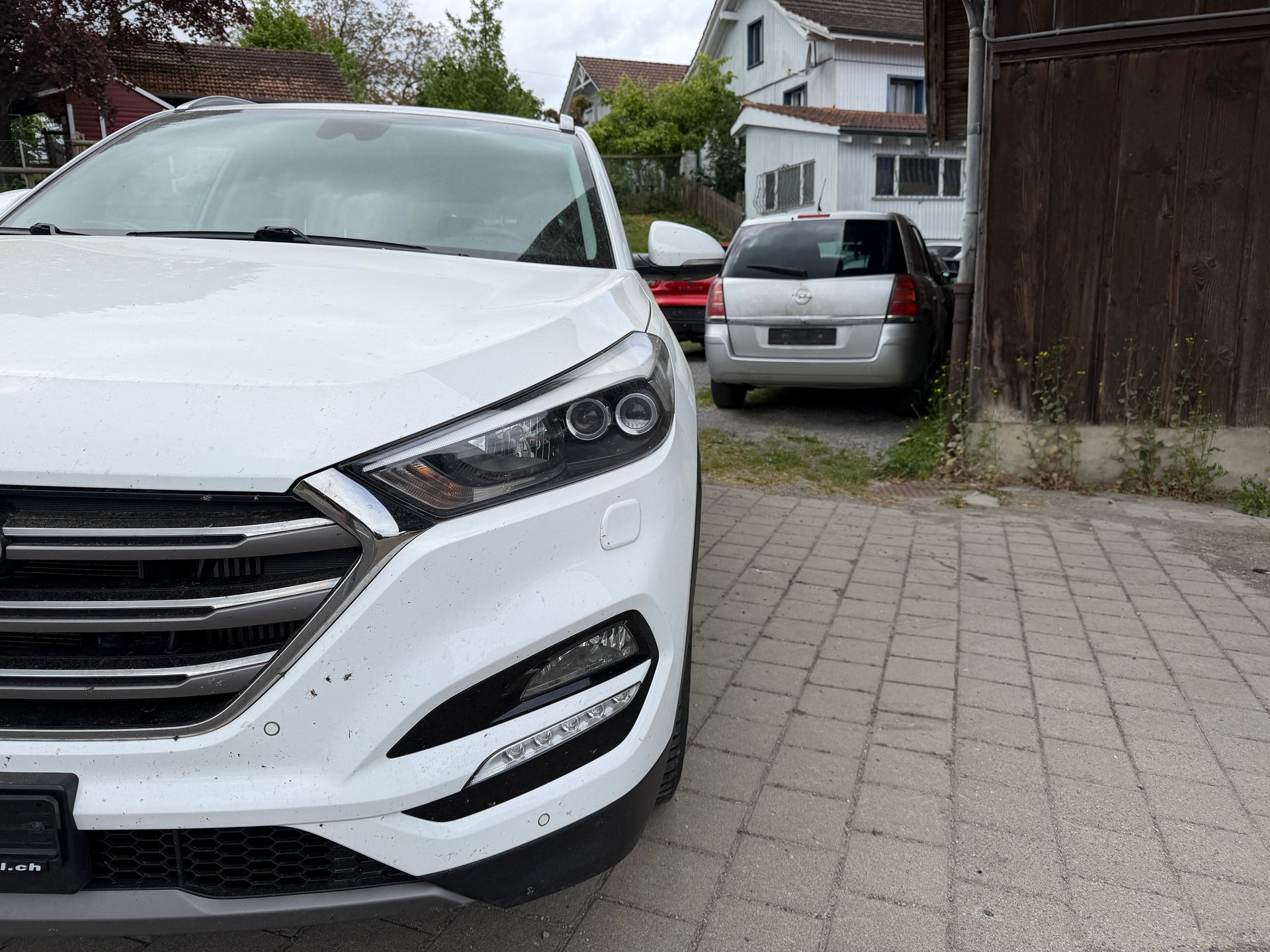 HYUNDAI Tucson 2.0 CRDI Plena 4WD Automatic-image-1