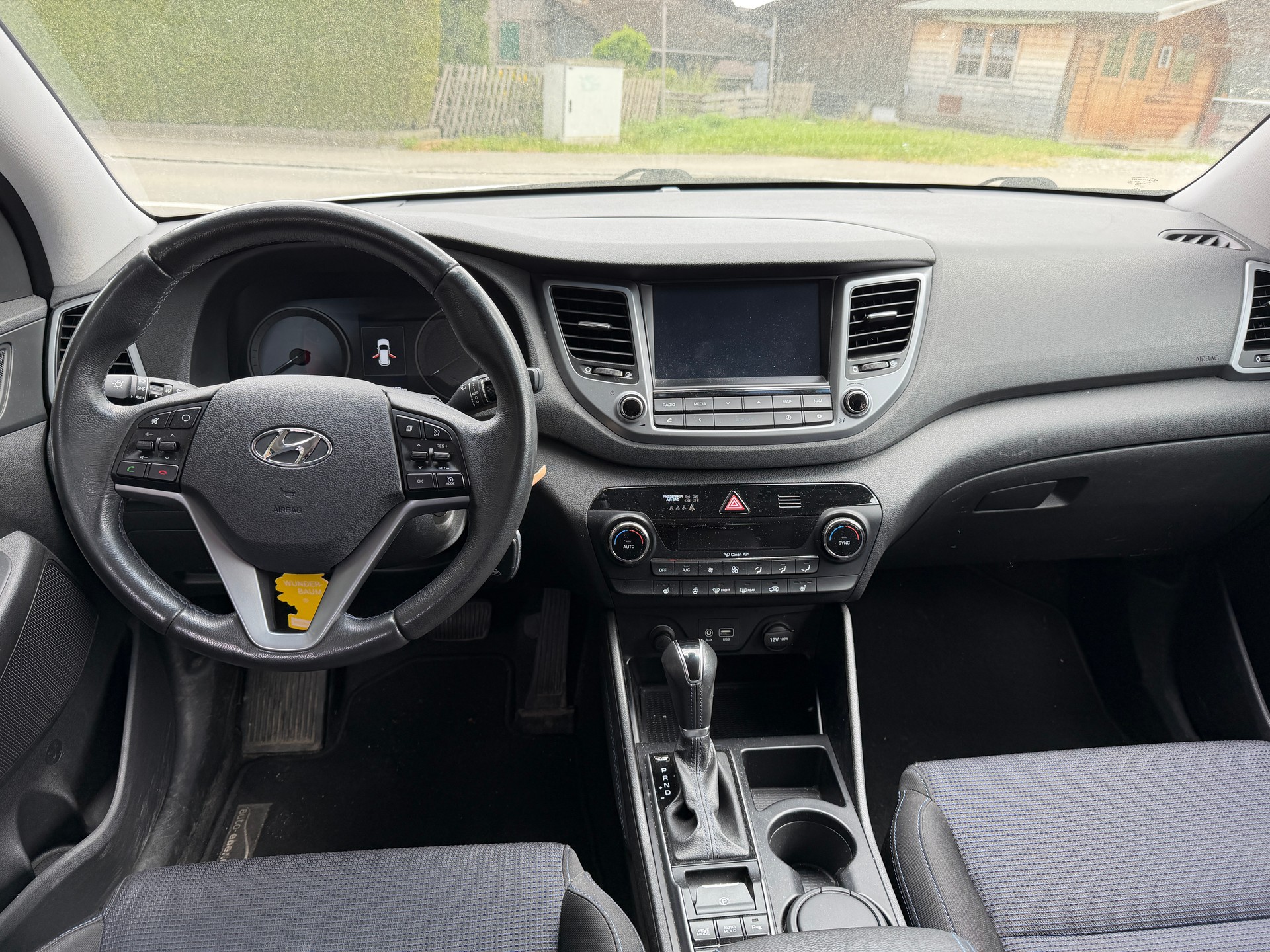 HYUNDAI Tucson 2.0 CRDI Plena 4WD Automatic-image-10