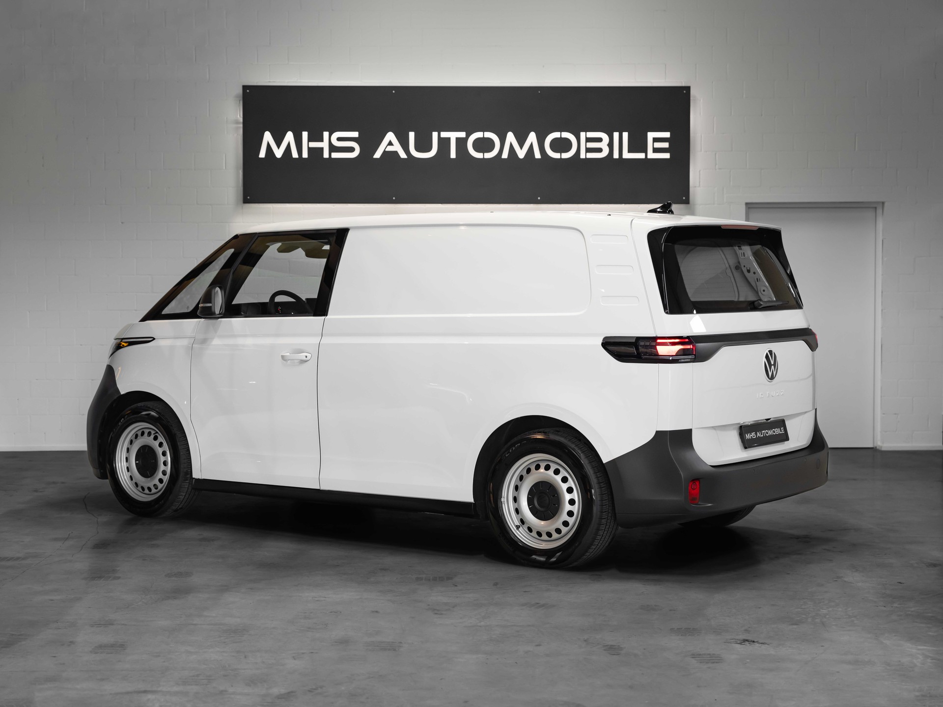 VW ID. Buzz Cargo Pro NEUSTES MODELL 5 Jahre oder 150'000km Werksgarantie-image-2
