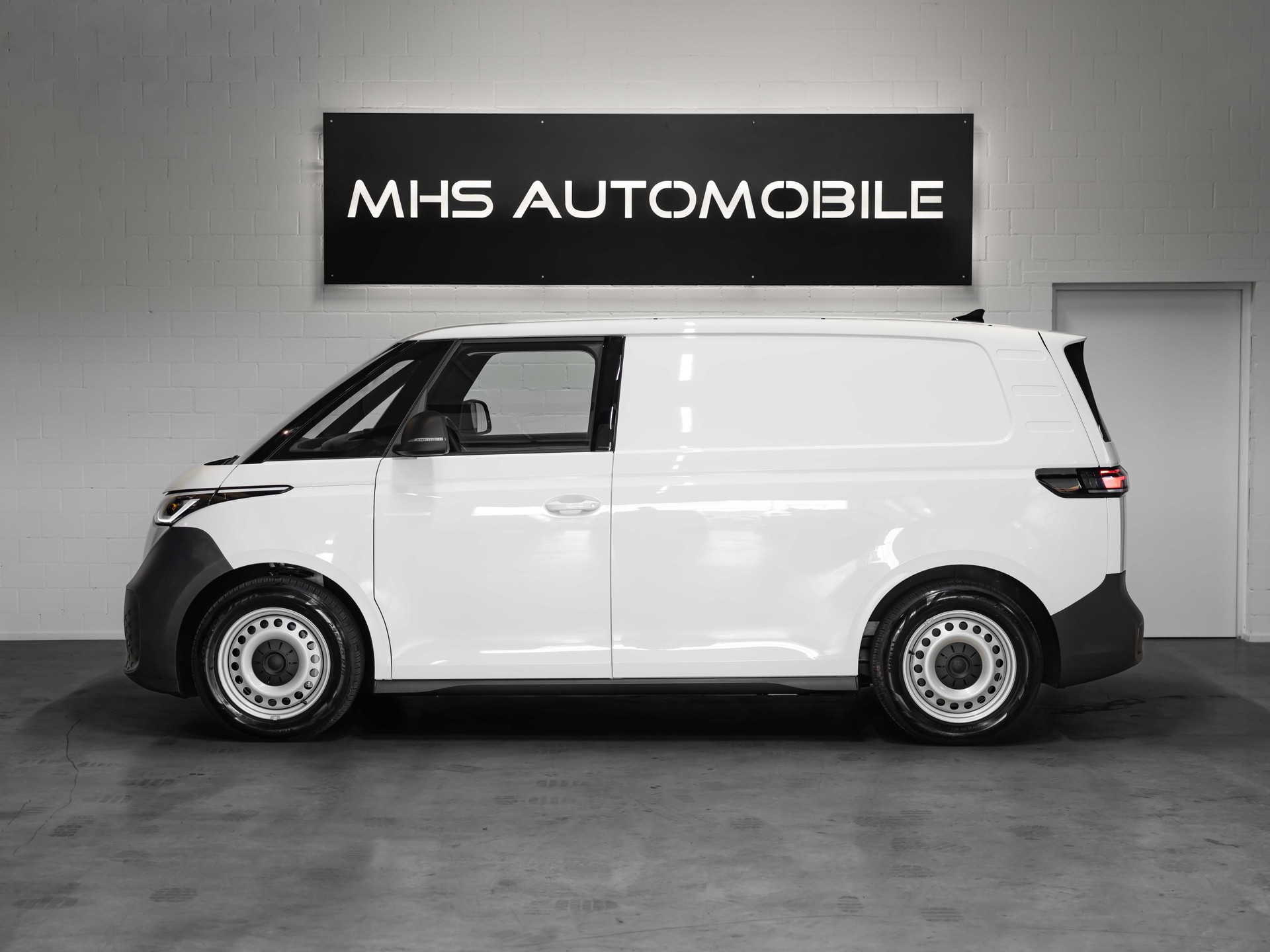 VW ID. Buzz Cargo Pro NEUSTES MODELL 5 Jahre oder 150'000km Werksgarantie-image-1
