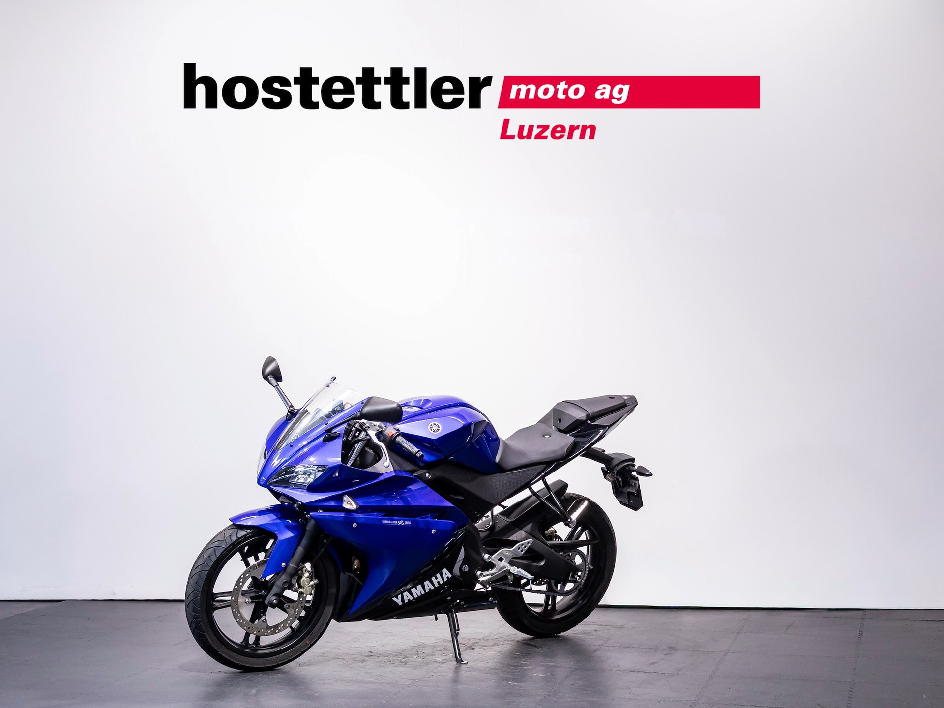YAMAHA R125-showroom-element-1