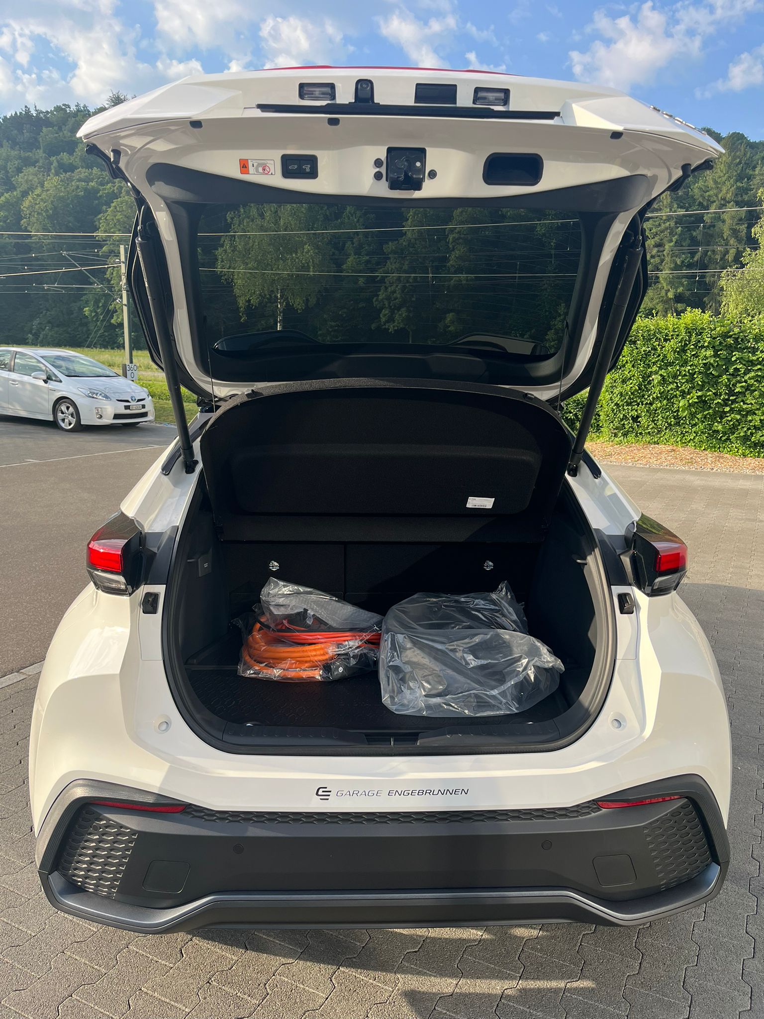 TOYOTA C-HR 2.0 PHEV CVT Style-image-4