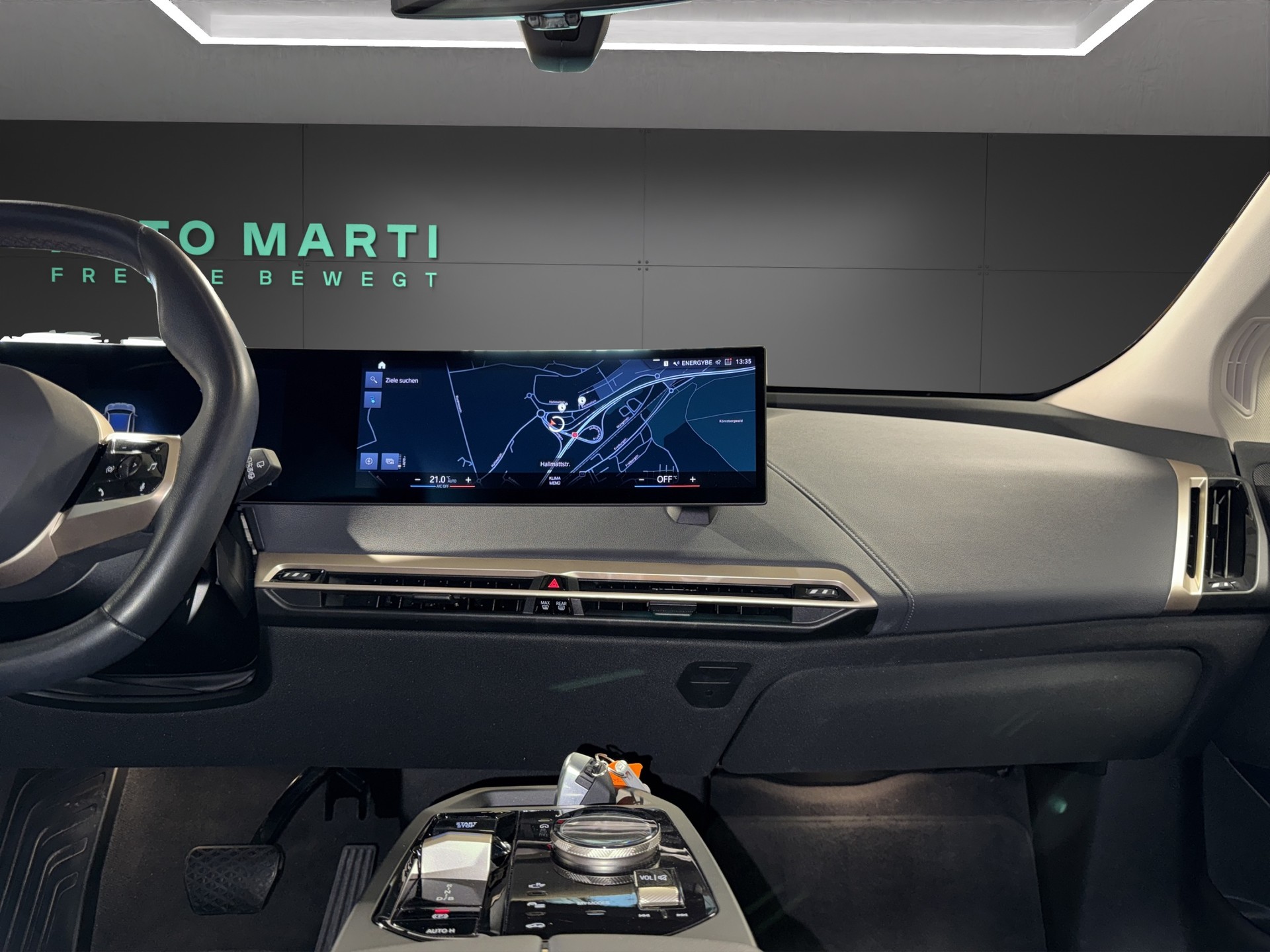 BMW iX xDrive50-image-19