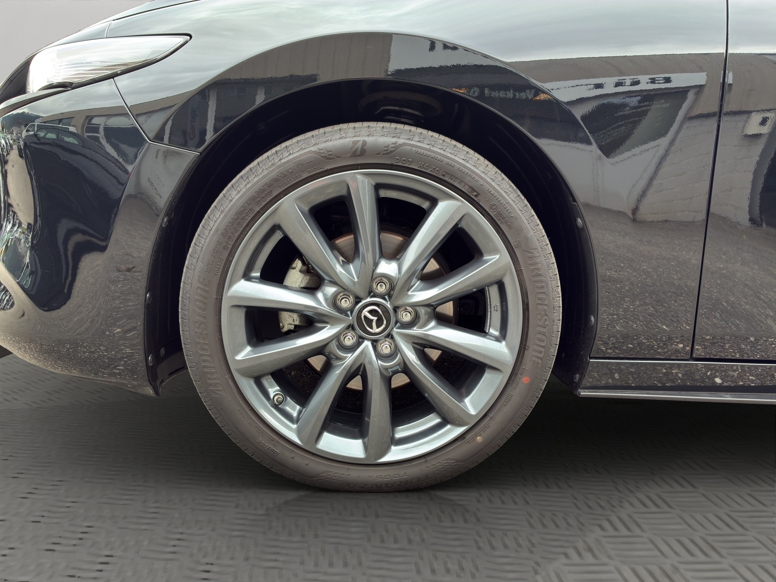 MAZDA 3 Hatchback SKYACTIV-X M Hybrid 180 Revolution AWD-image-15