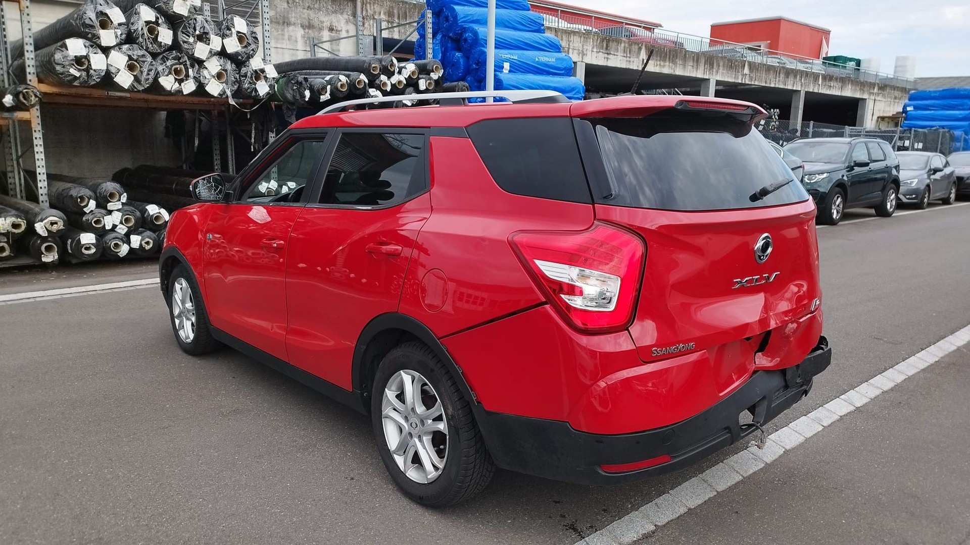 KGM-SsangYong XLV 1.6 eXDi Sapphire 4WD Automatic-image-6