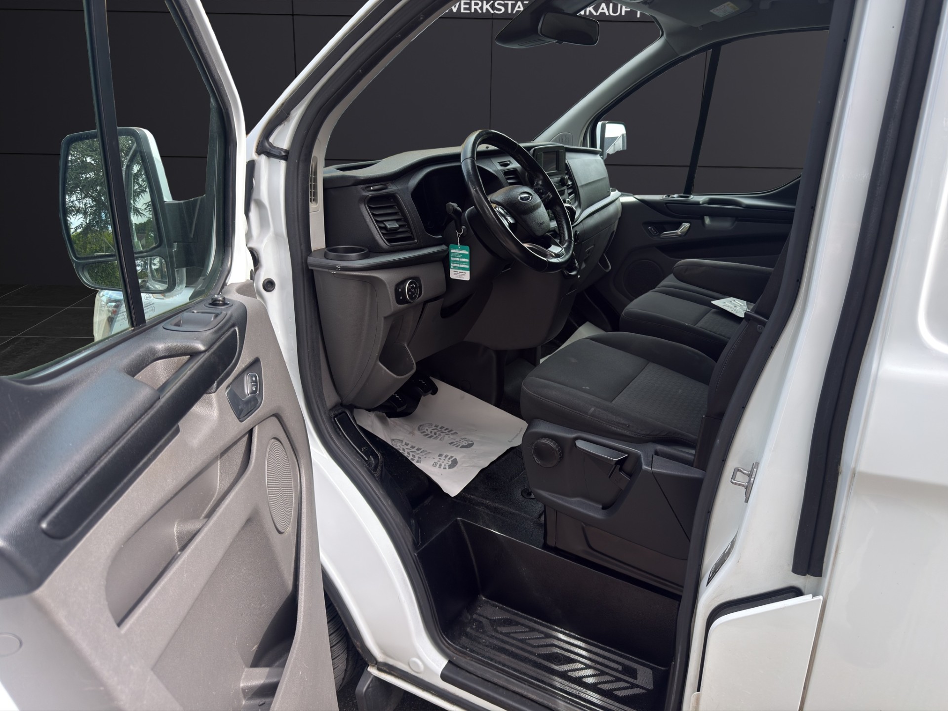FORD FORD FORD Transit Custom Van 320 L1H1 Ambiente-image-8