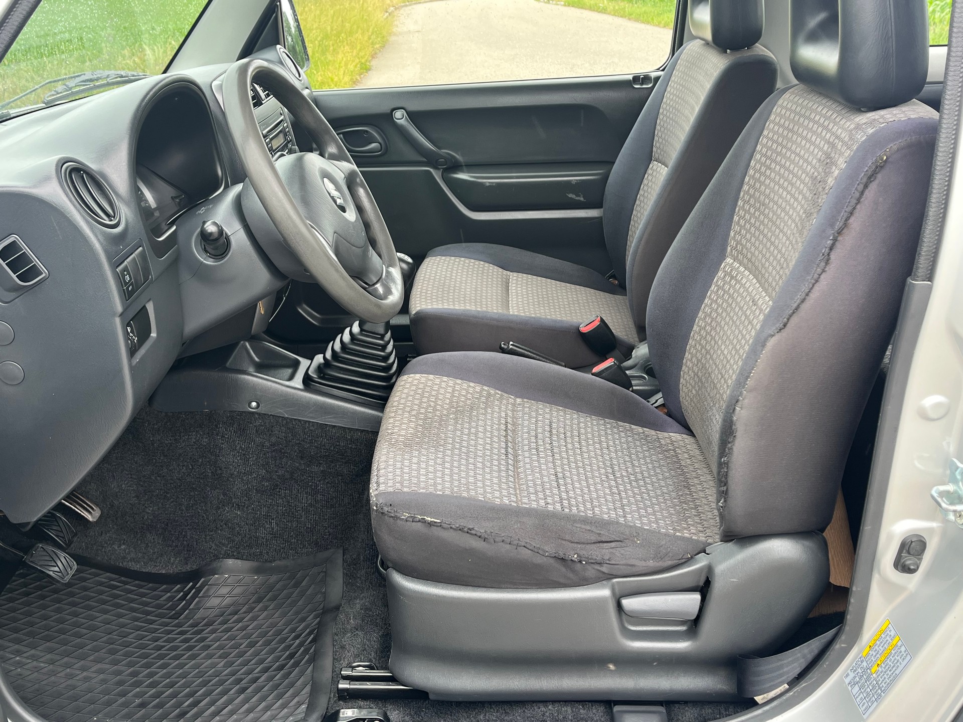 SUZUKI Jimny 1.3 16V GL Top-image-8