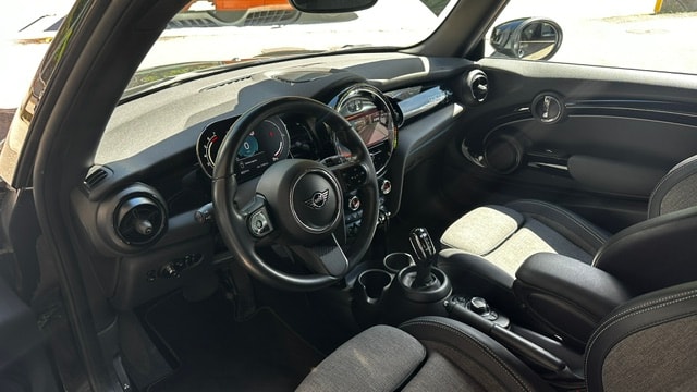 MINI Cooper Camden Edition Steptronic DKG-image-12
