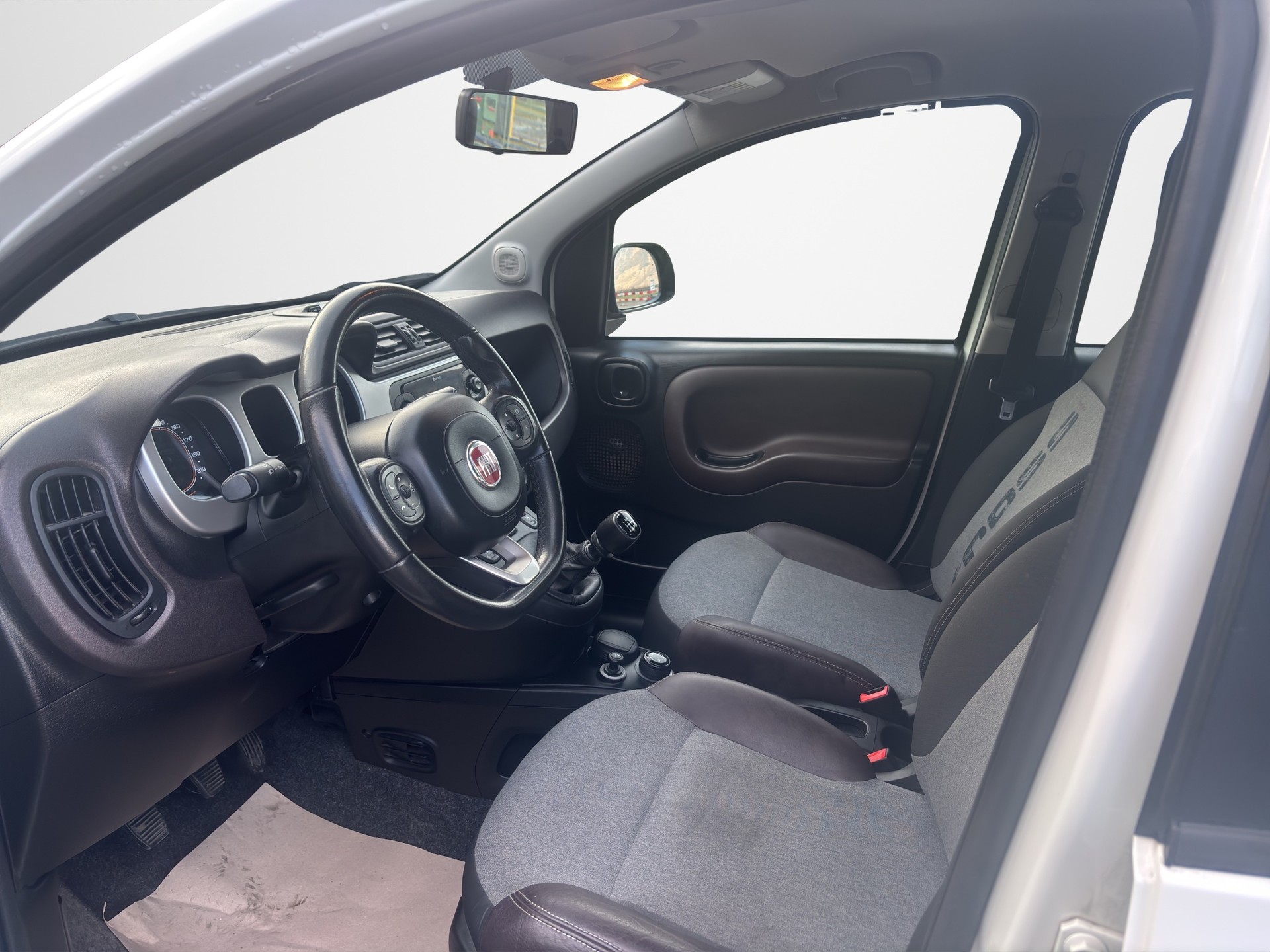 FIAT Panda 0.9 Twinair Turbo Cross 4x4-image-8