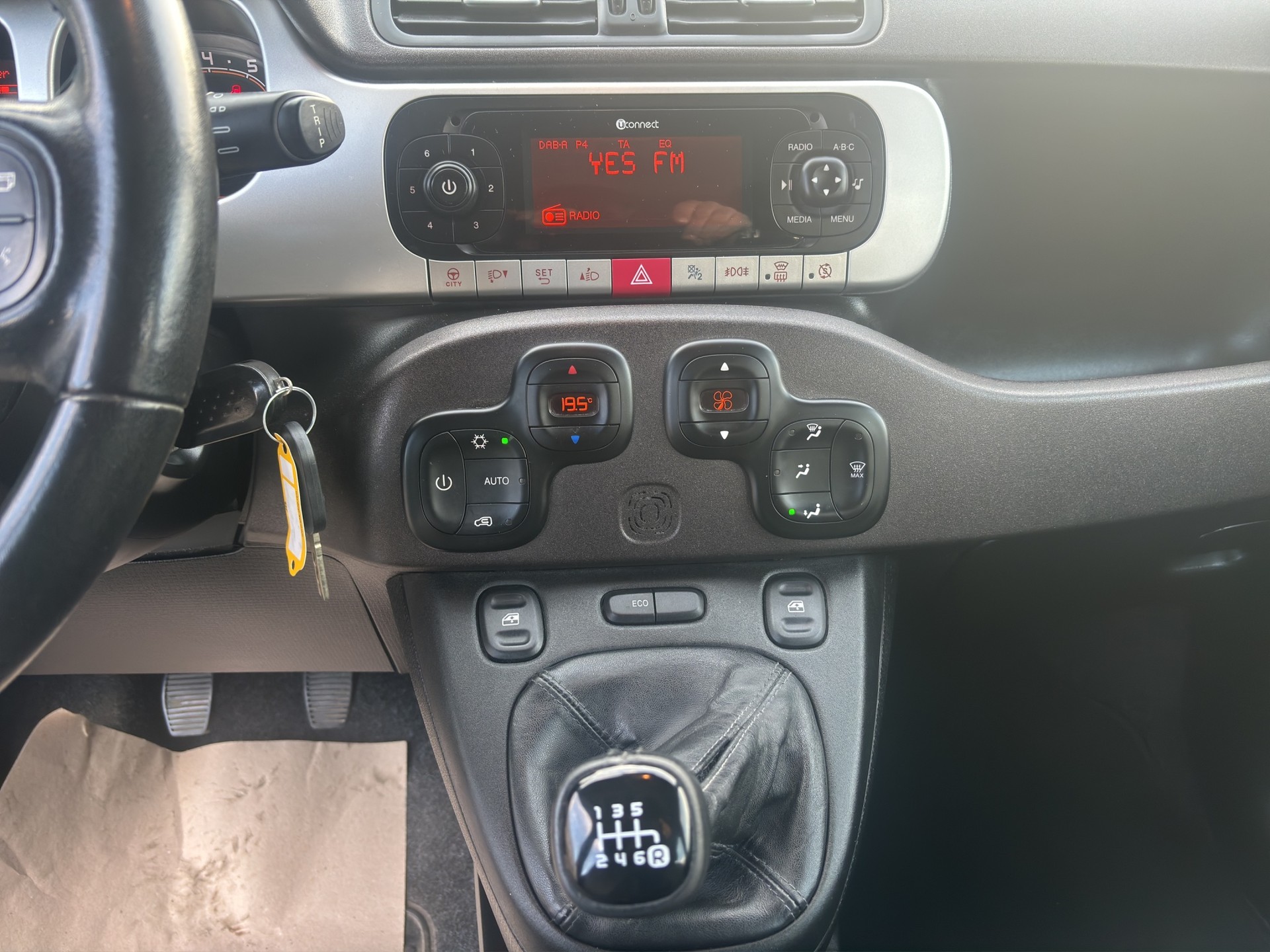 FIAT Panda 0.9 Twinair Turbo Cross 4x4-image-12