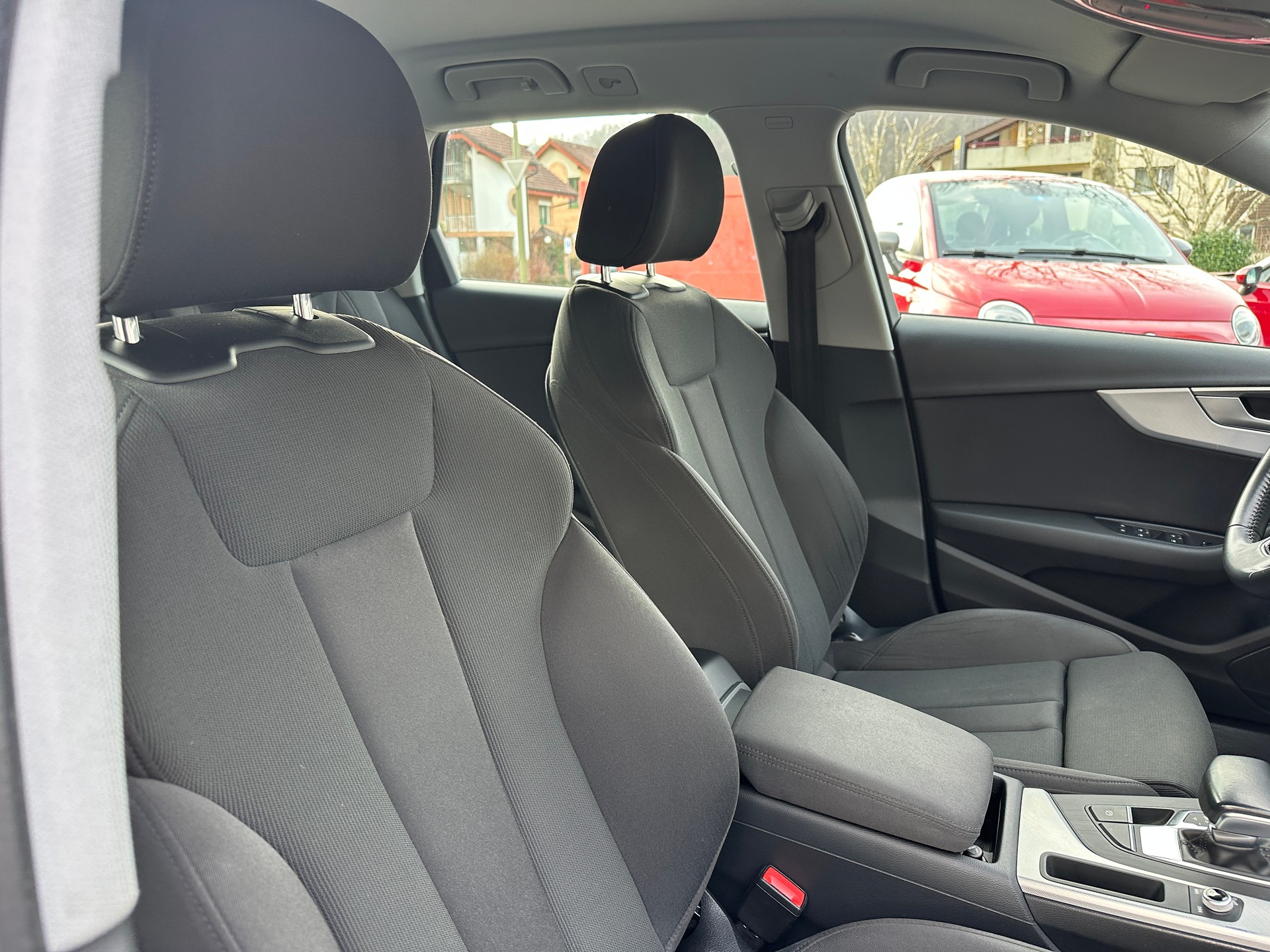 AUDI A4 Avant 2.0 TFSI Sport S-tronic-image-13