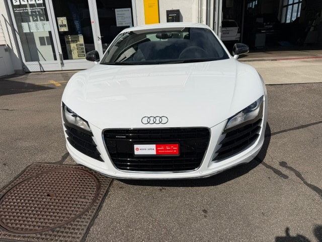 AUDI R8 Coupé 4.2-image-1