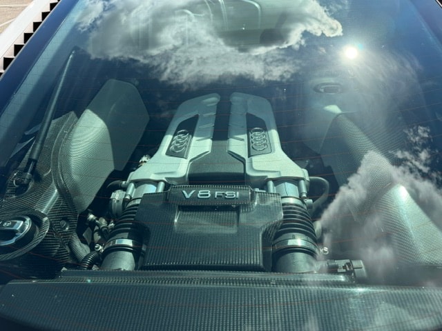 AUDI R8 Coupé 4.2-image-5