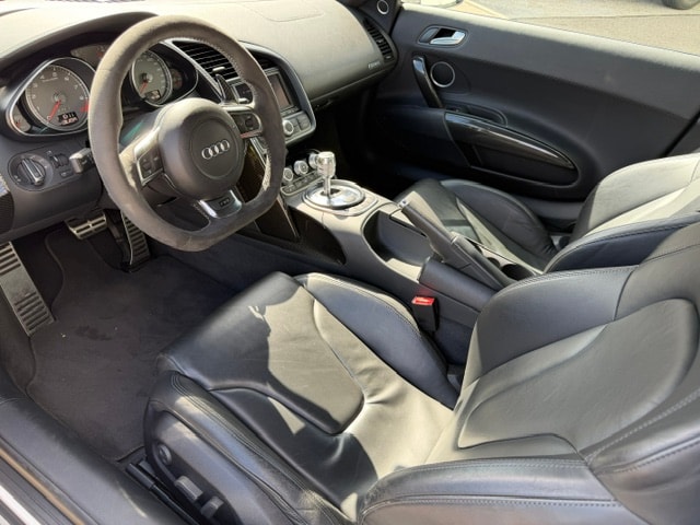 AUDI R8 Coupé 4.2-image-6