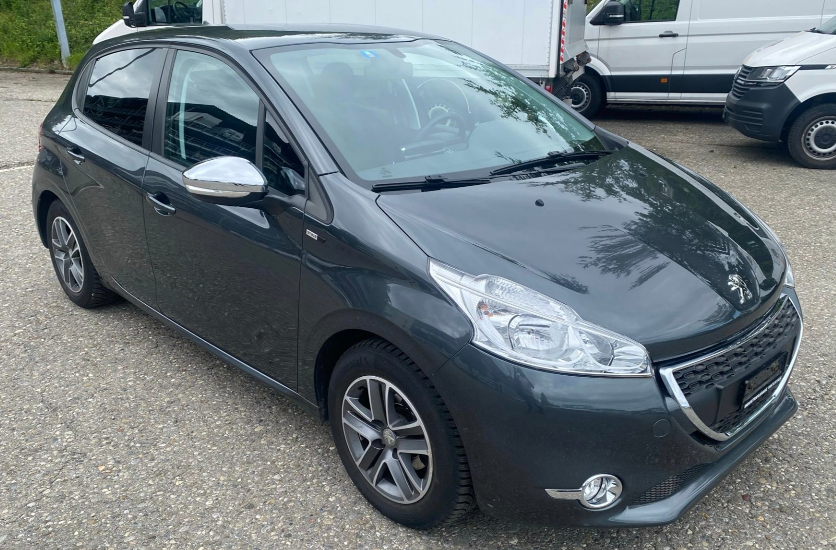 PEUGEOT 208 1.2 VTI Active-image-1
