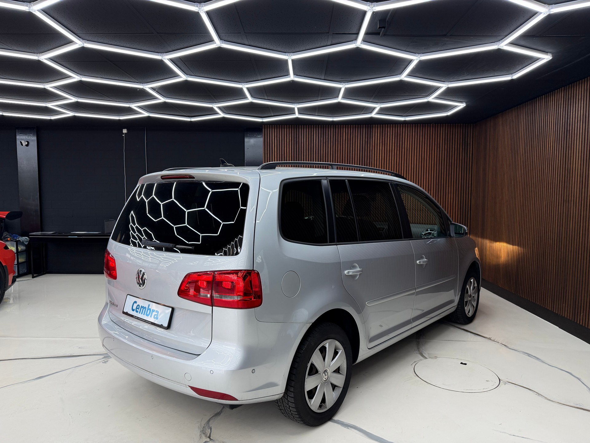 VW Touran 1.4 TSI EcoFuel Team DSG-image-6