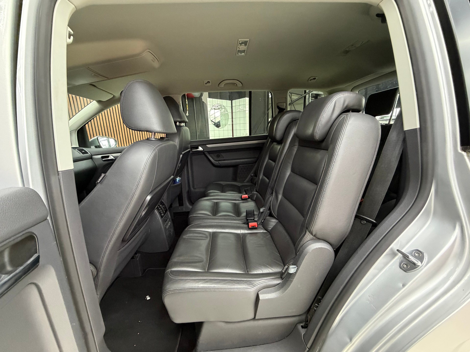 VW Touran 1.4 TSI EcoFuel Team DSG-image-14