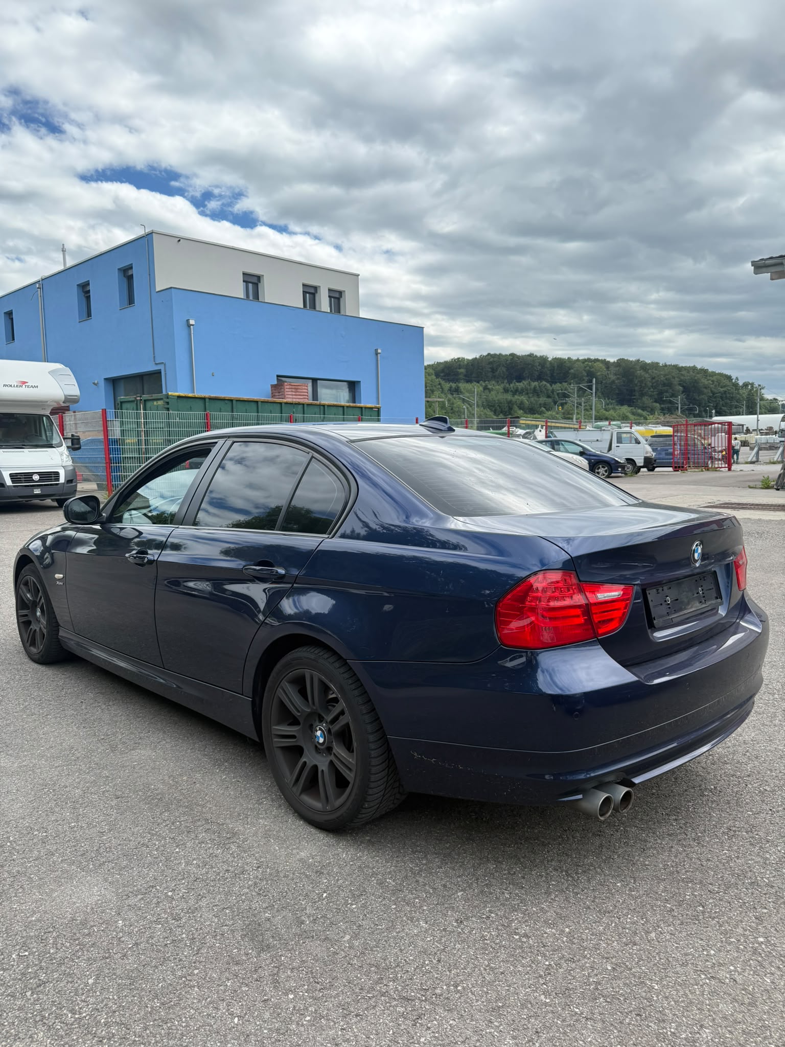 BMW 330d xDrive Steptronic-image-2