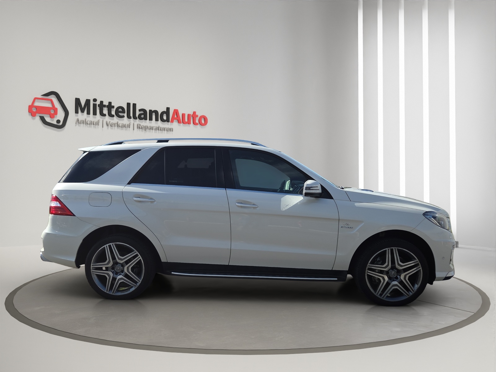 MERCEDES-BENZ ML 63 AMG 4Matic Speedshift-image-3