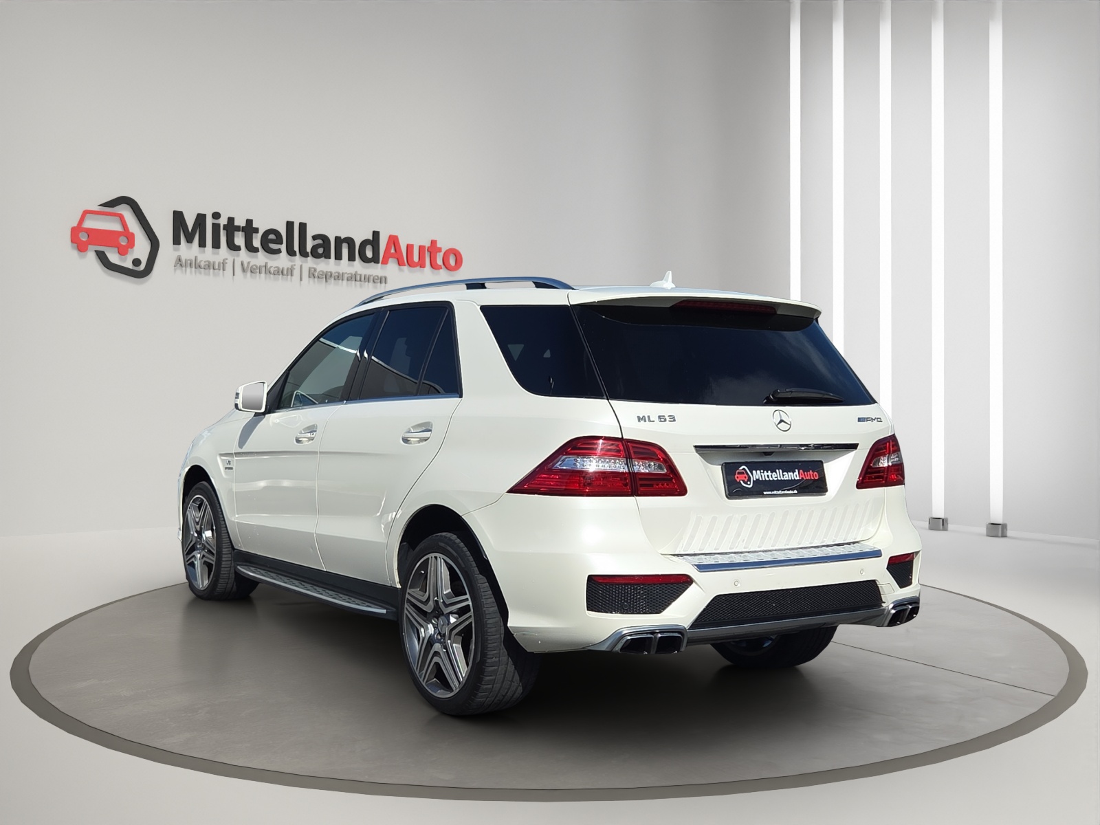 MERCEDES-BENZ ML 63 AMG 4Matic Speedshift-image-13