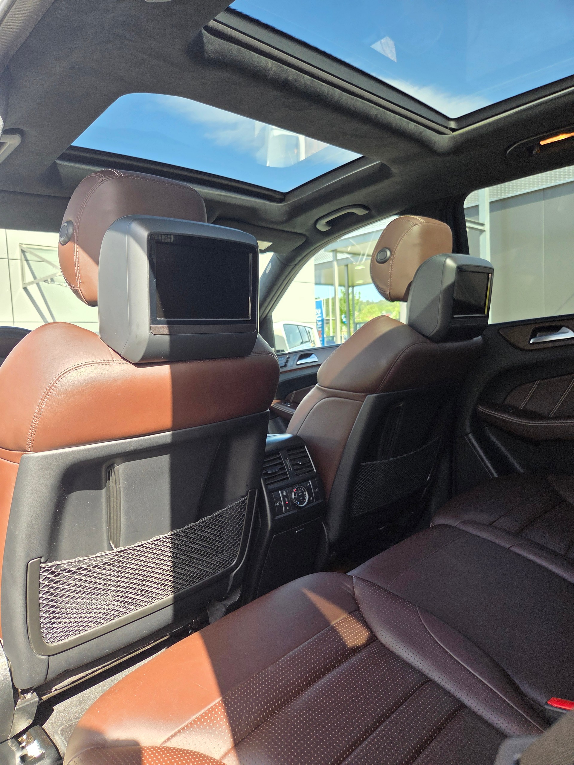 MERCEDES-BENZ ML 63 AMG 4Matic Speedshift-image-9
