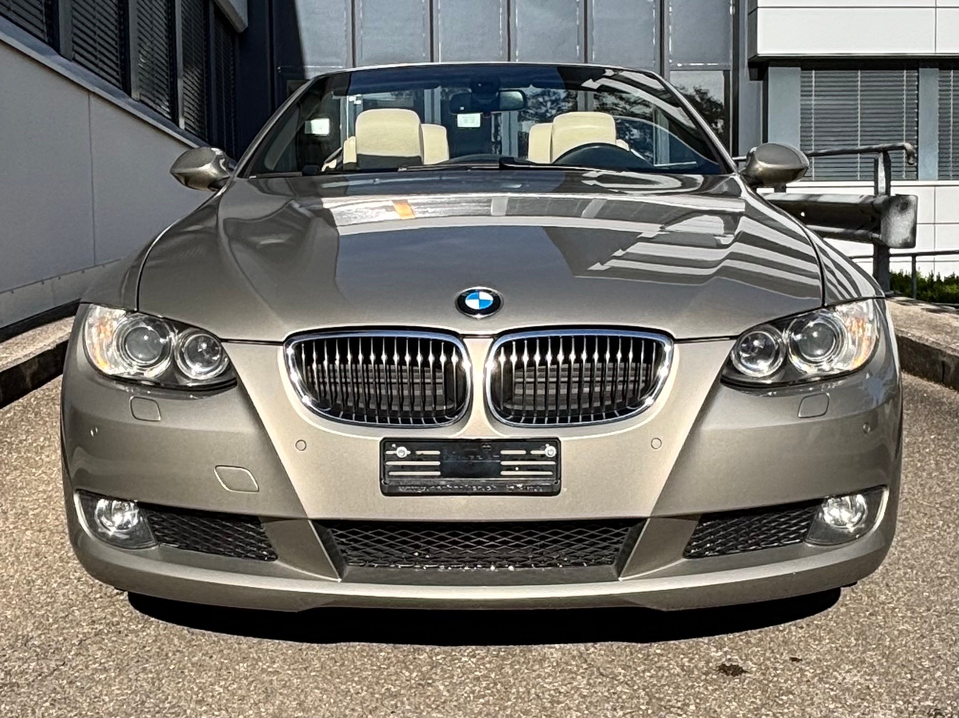 BMW 325i Cabriolet Steptronic-image-2