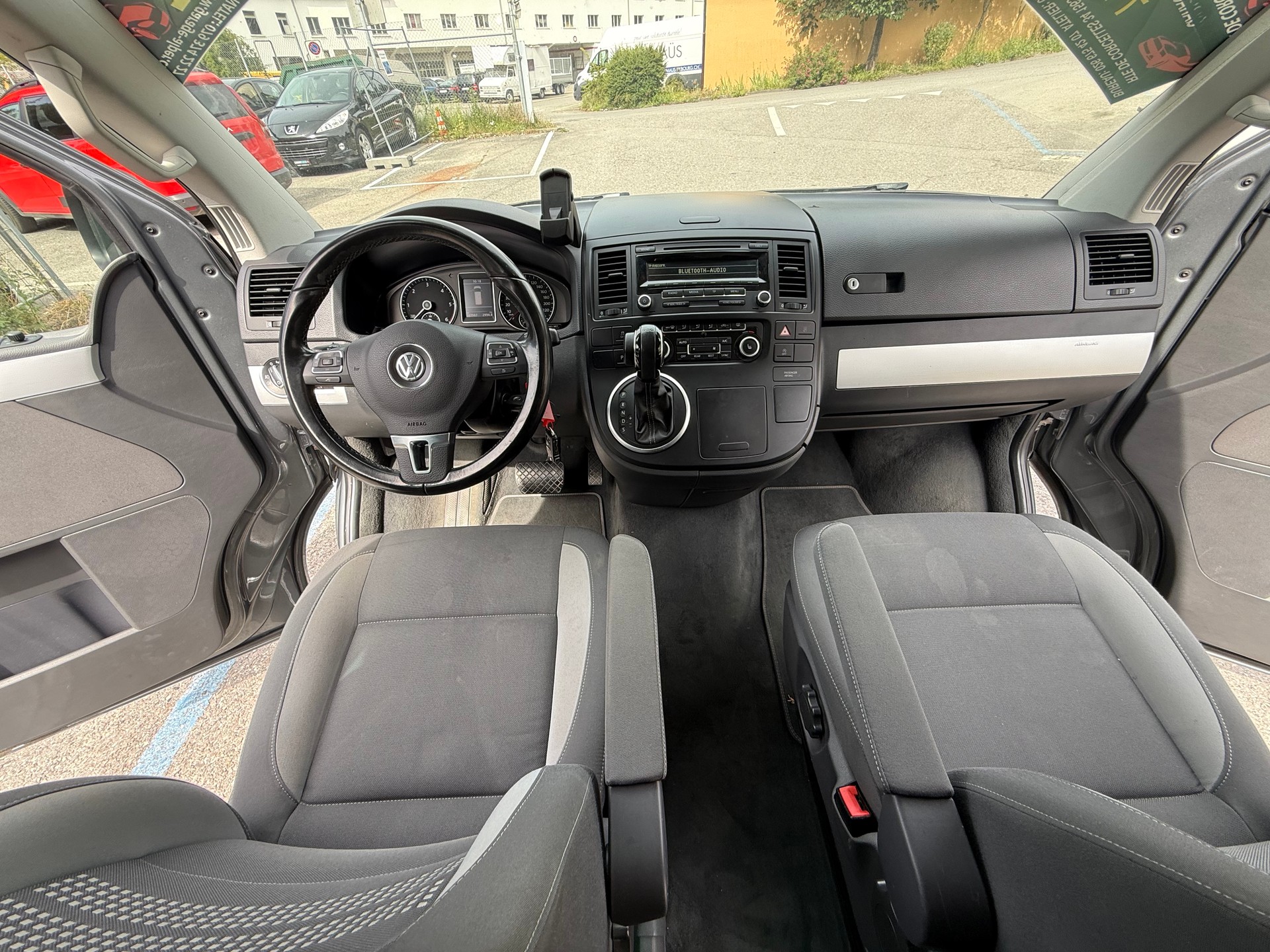 VW T5 Multivan 2.0 Bi-TDI CR Comfortline Life DSG-image-22
