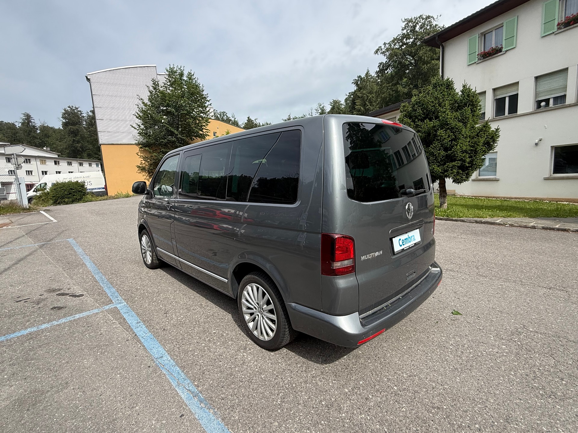 VW T5 Multivan 2.0 Bi-TDI CR Comfortline Life DSG-image-3