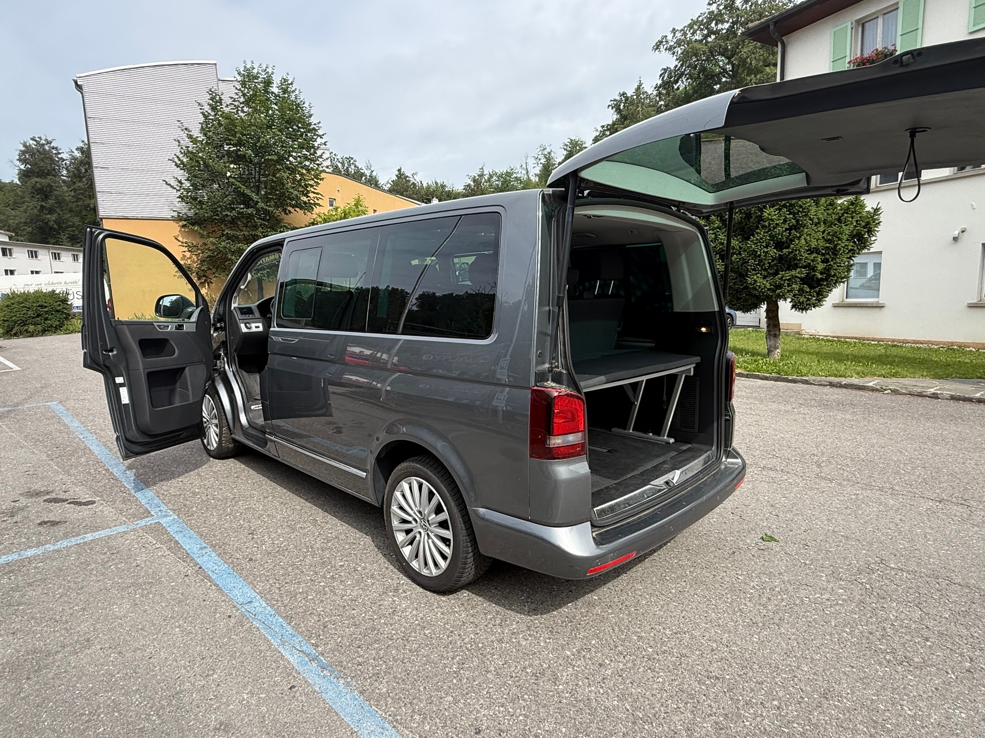 VW T5 Multivan 2.0 Bi-TDI CR Comfortline Life DSG-image-15