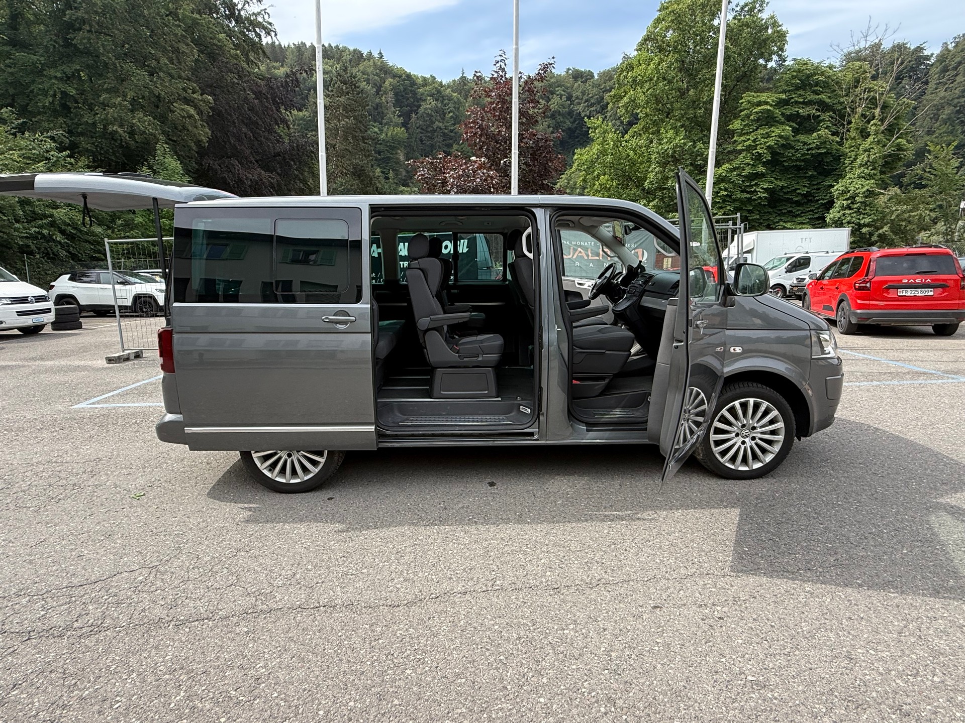 VW T5 Multivan 2.0 Bi-TDI CR Comfortline Life DSG-image-18