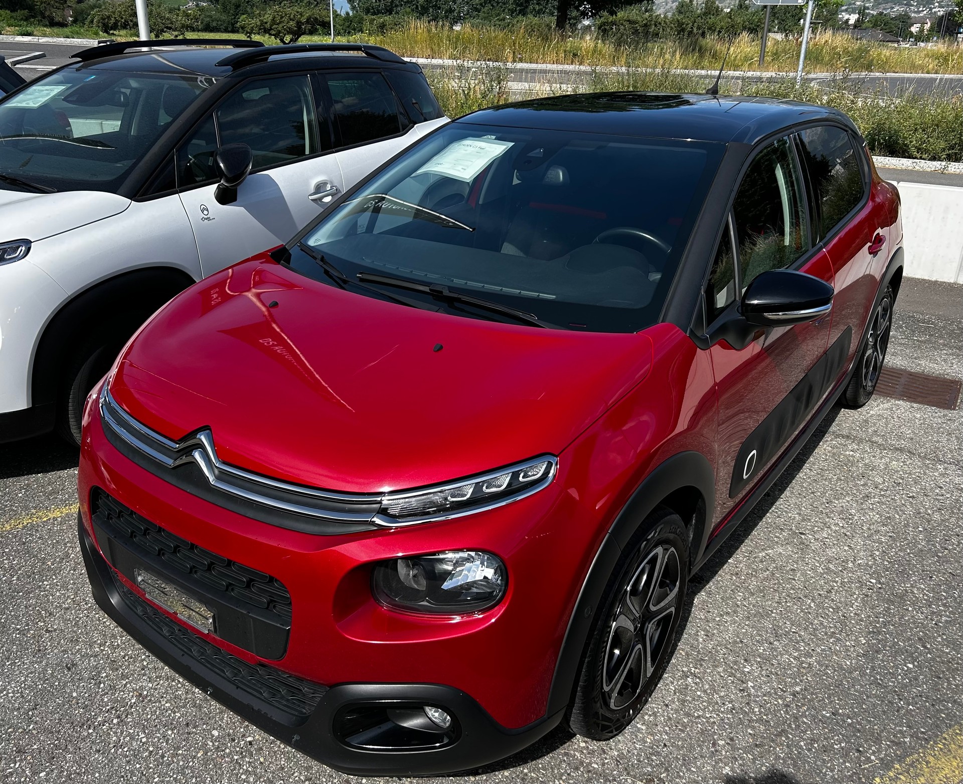 CITROEN C3 1.2i PureTech Feel-image-2